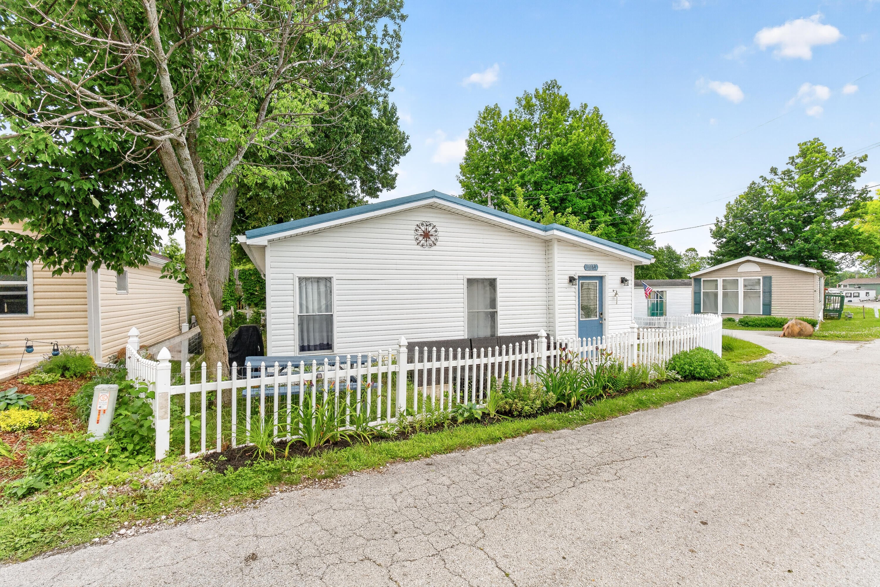 11164 Newland Drive — photo