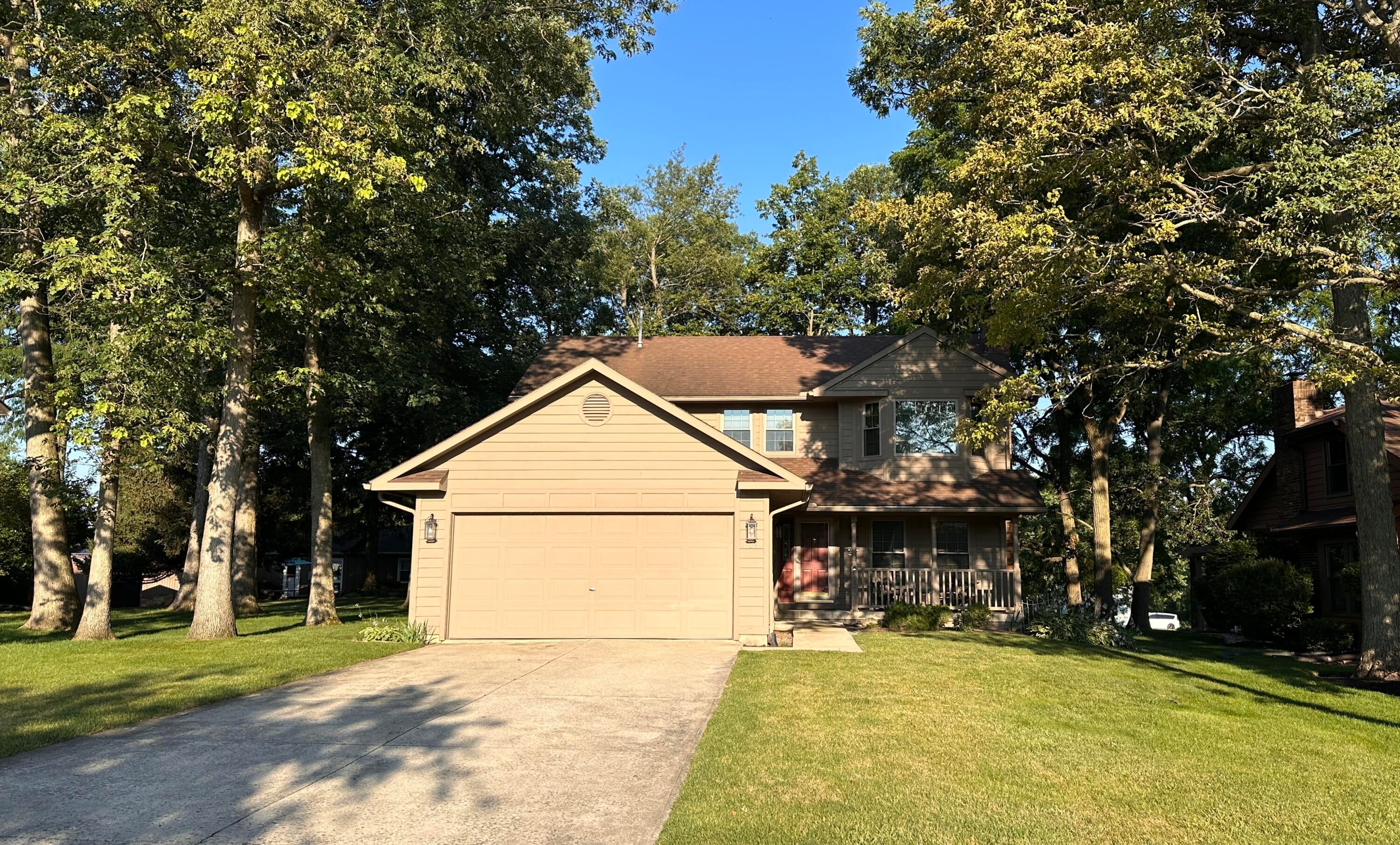 605 Oakwood Drive — photo