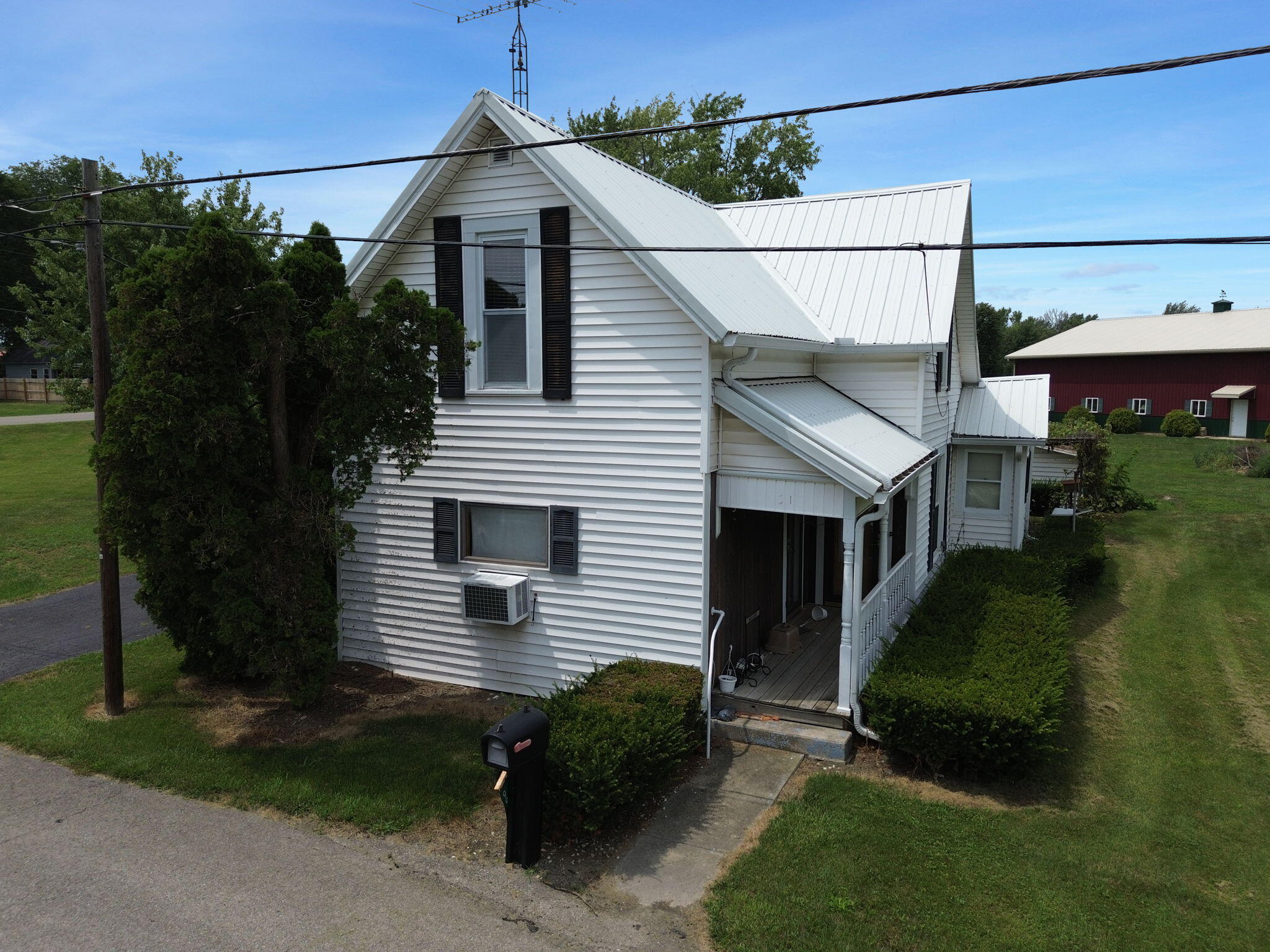 9551 Foundry Road — photo
