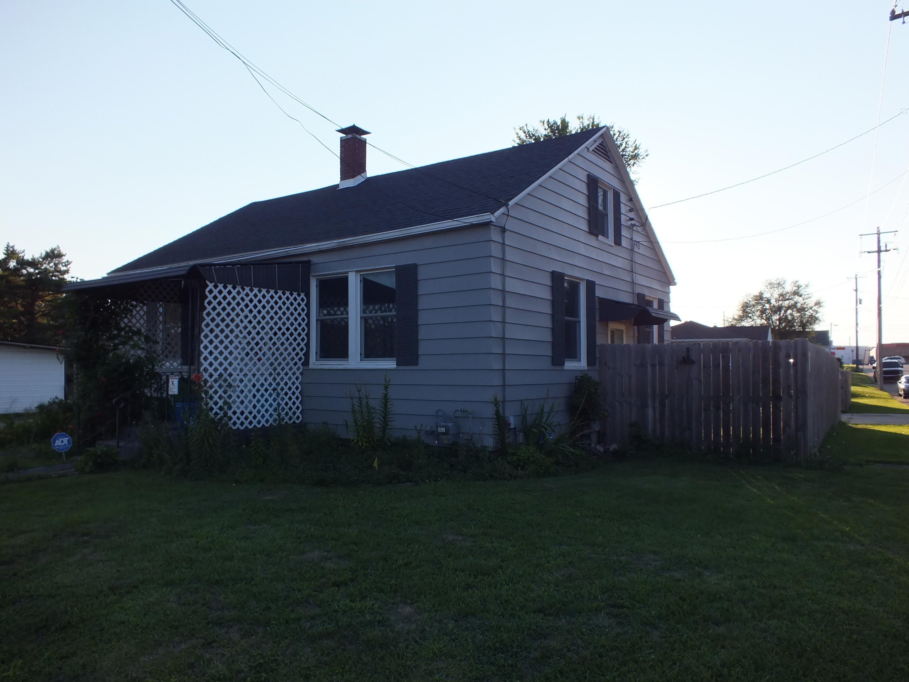731 Rush Avenue — photo