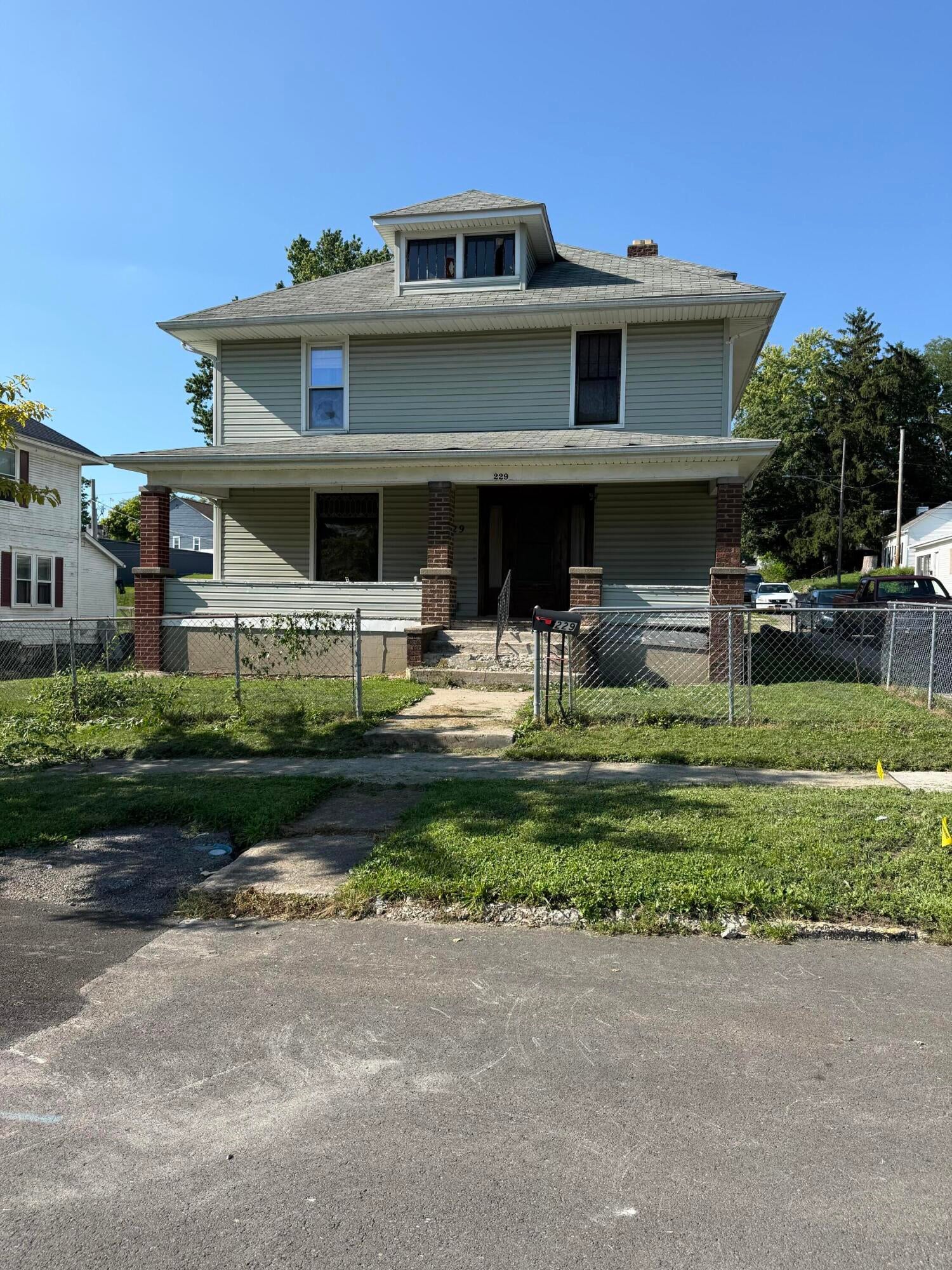 229 E Patterson Avenue — photo