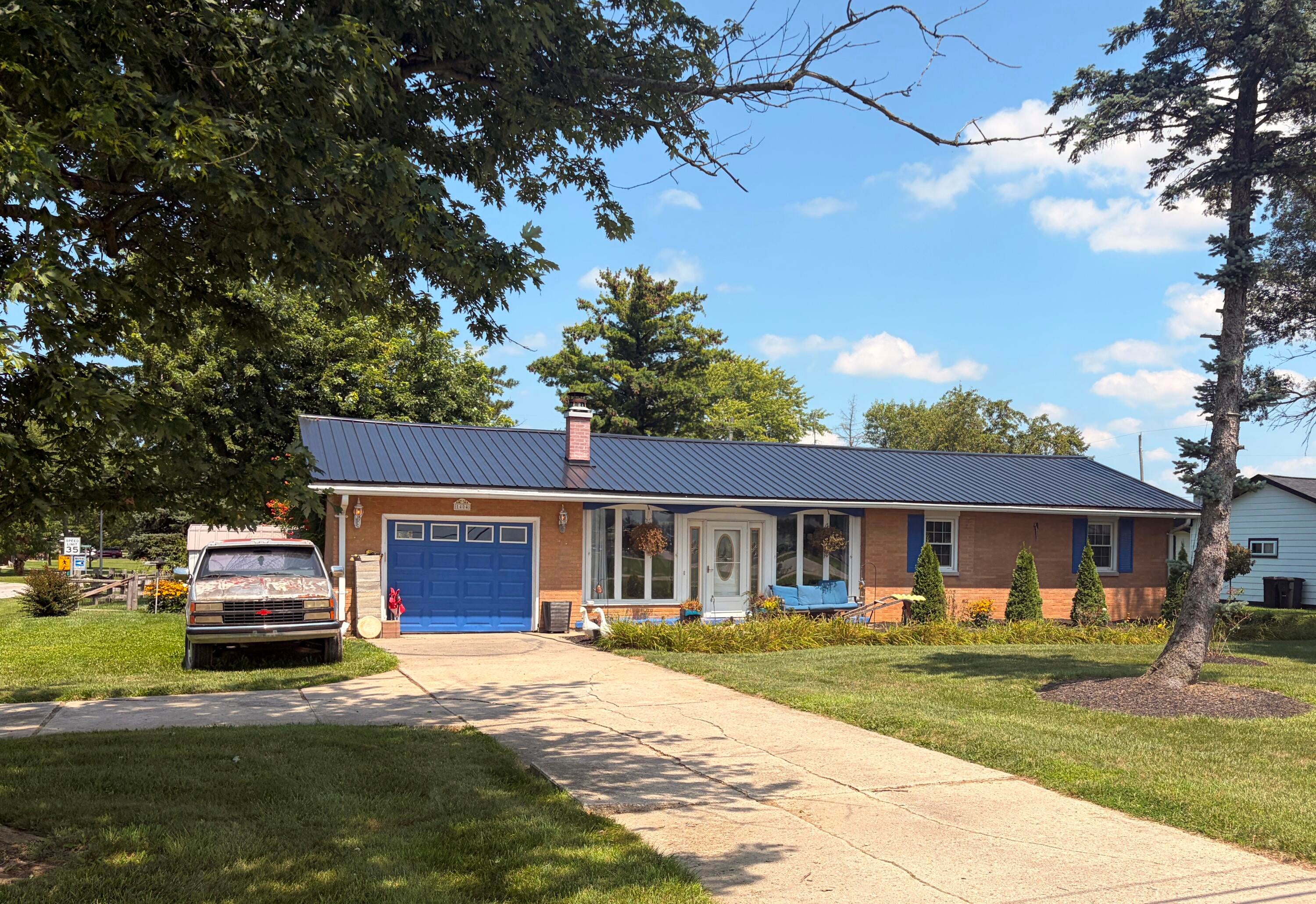 1404 Stephens Road — photo