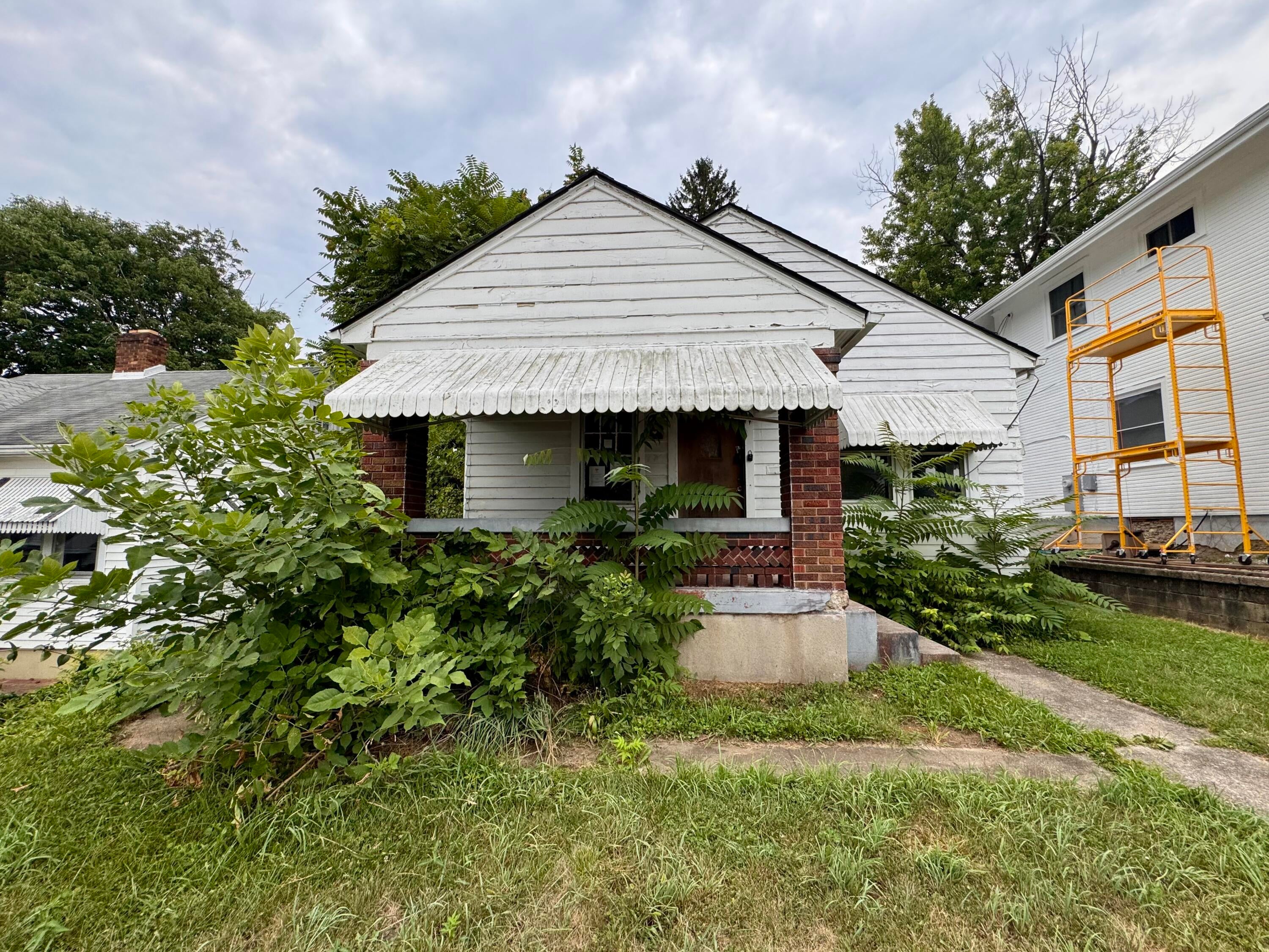 230 E Fairview Avenue — photo