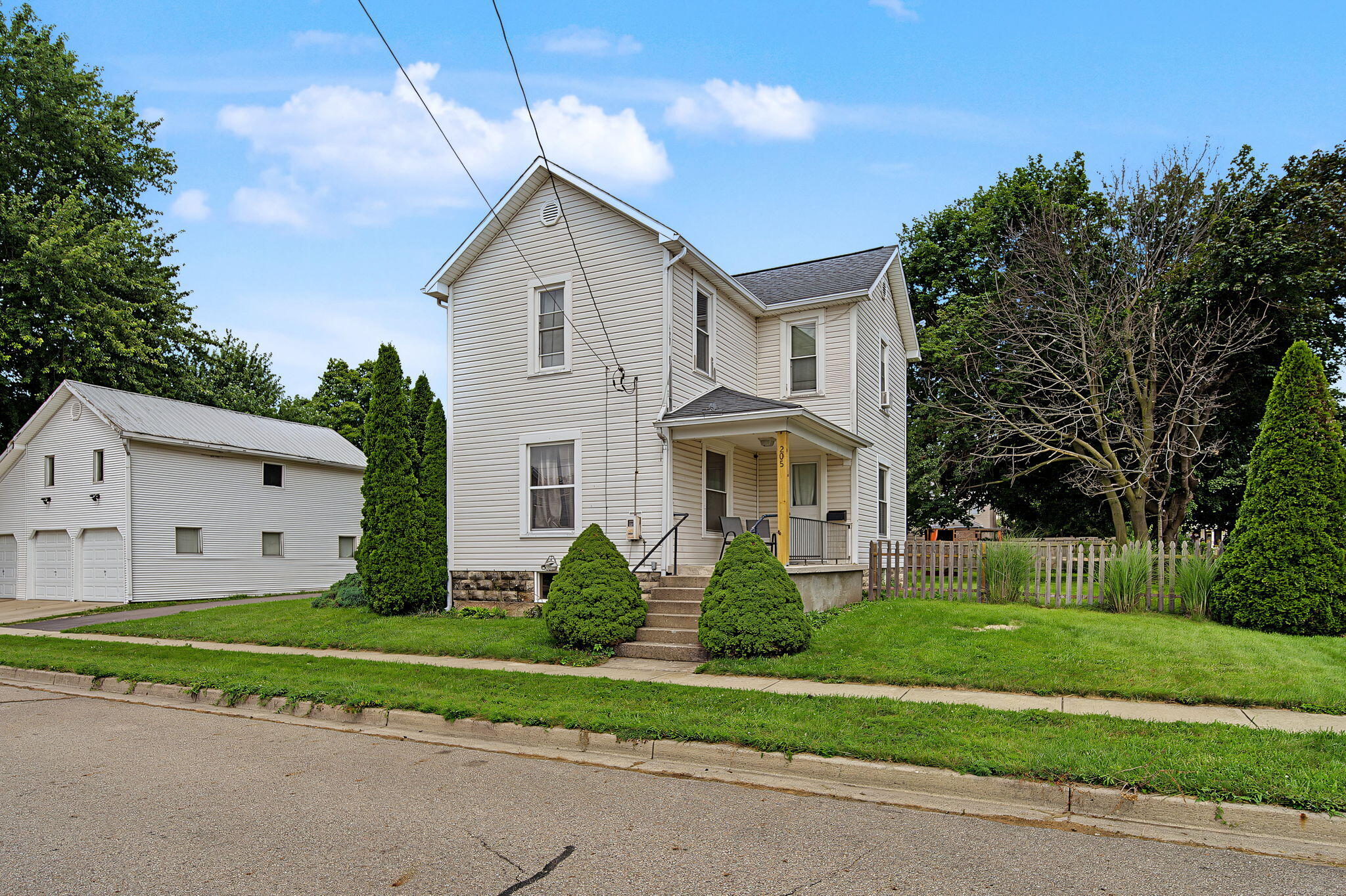 205 N Church Street — photo