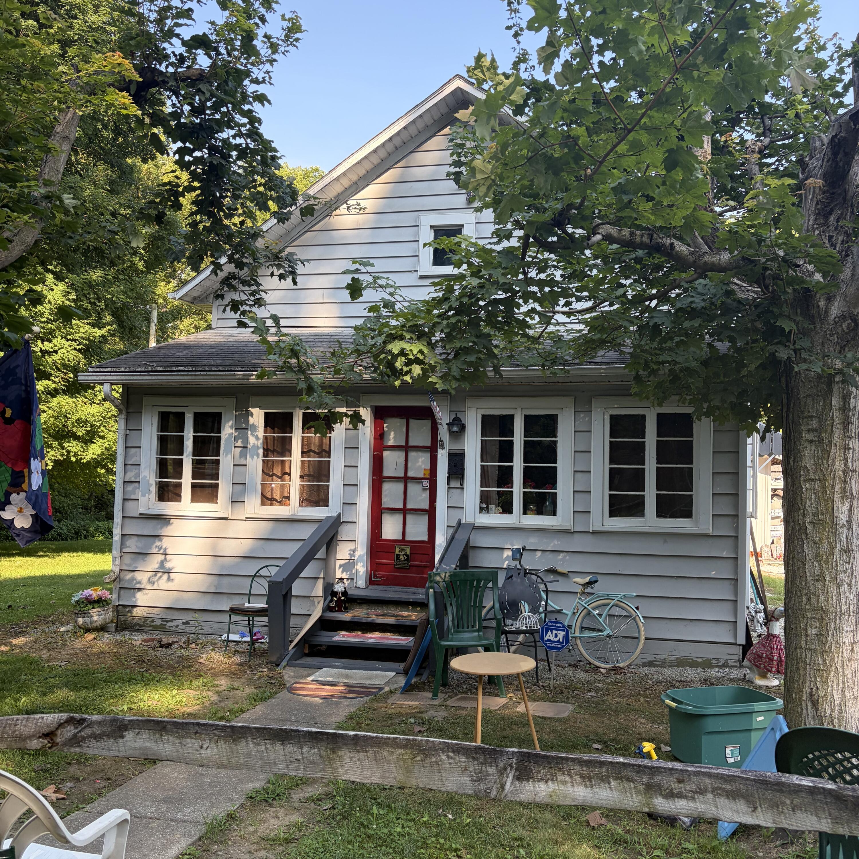 3803 River Road — photo