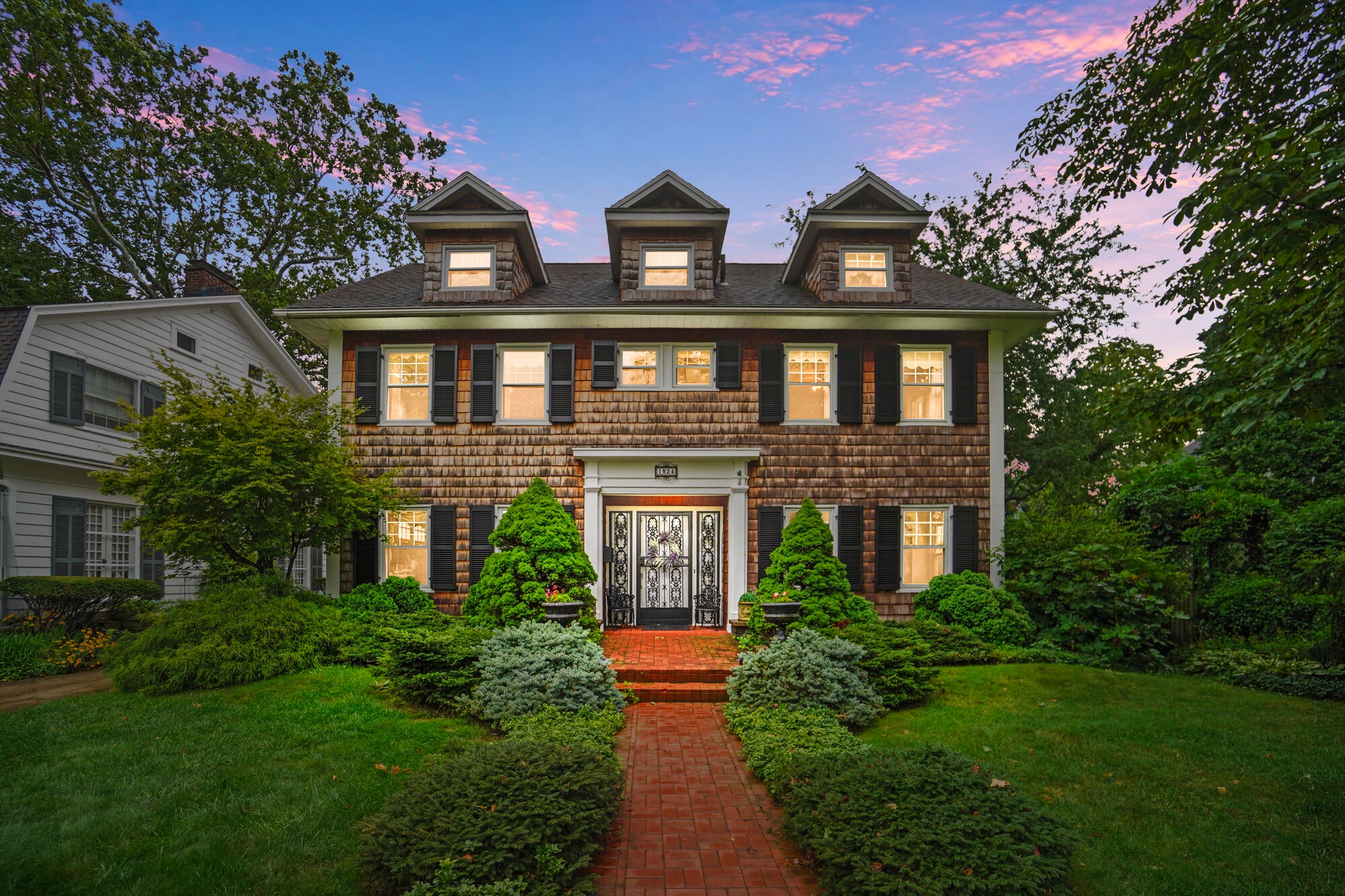 1824 Crescent Drive — photo