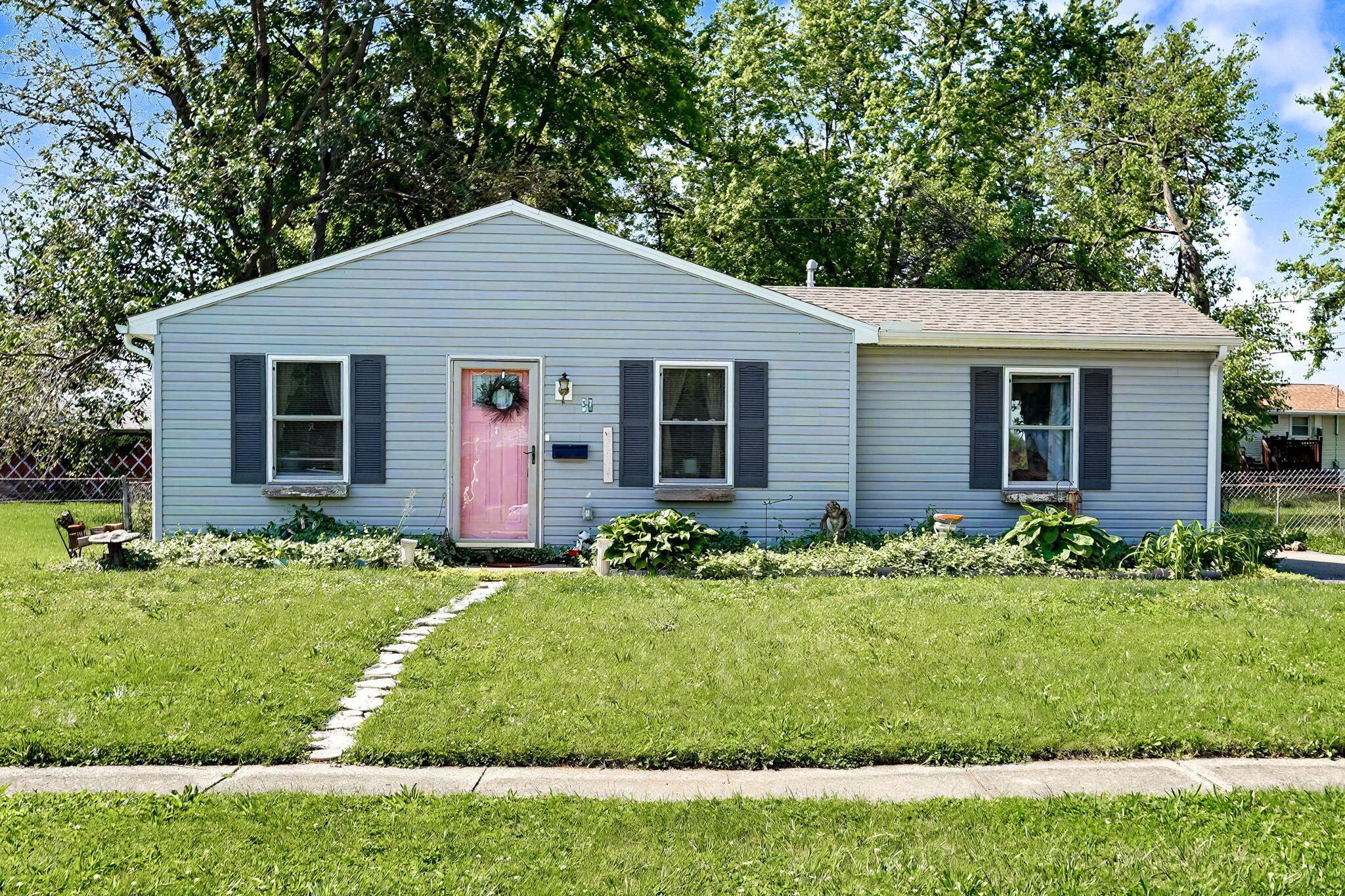 37 Weinland Street — photo