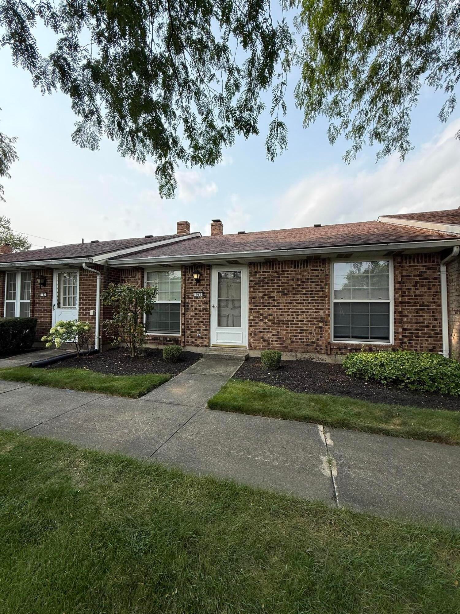 162 Viking Court — photo