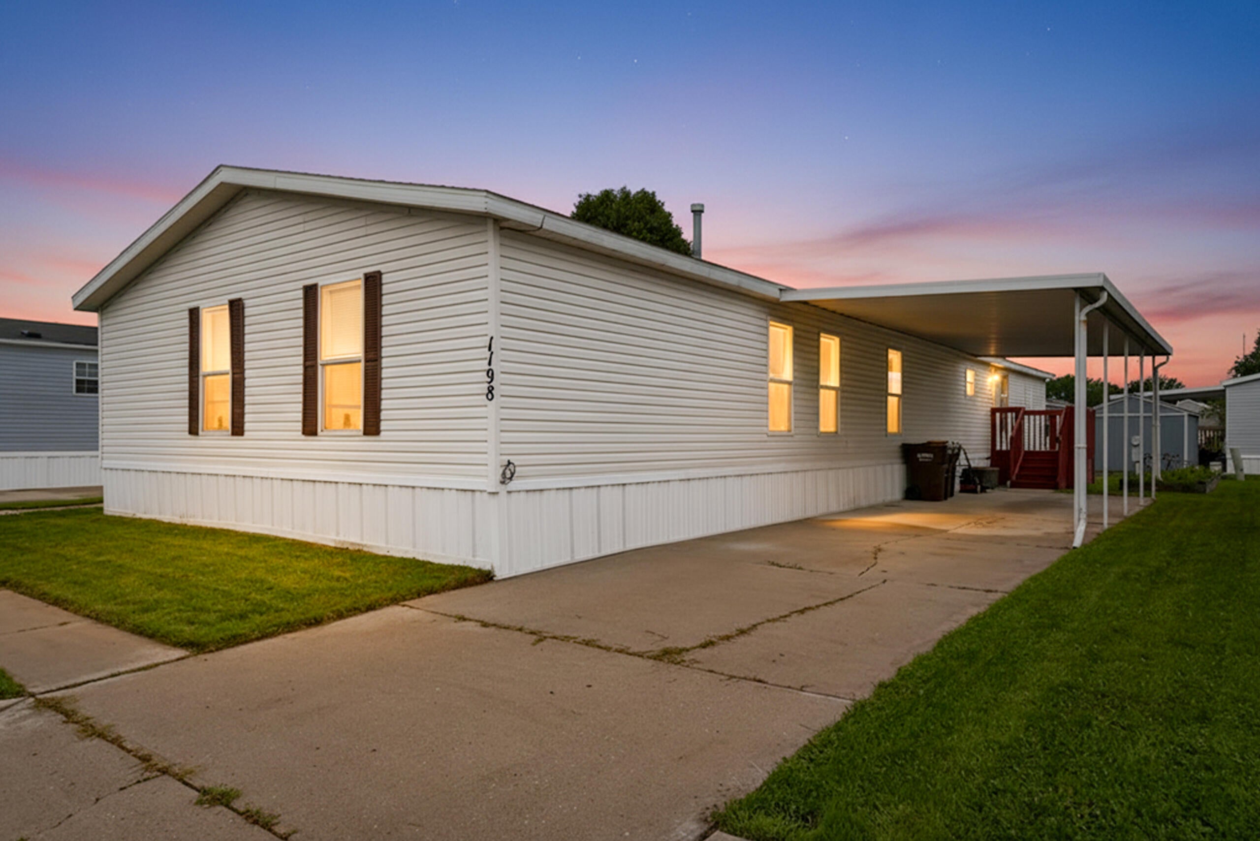 1198 Apple Blossom Lane — photo