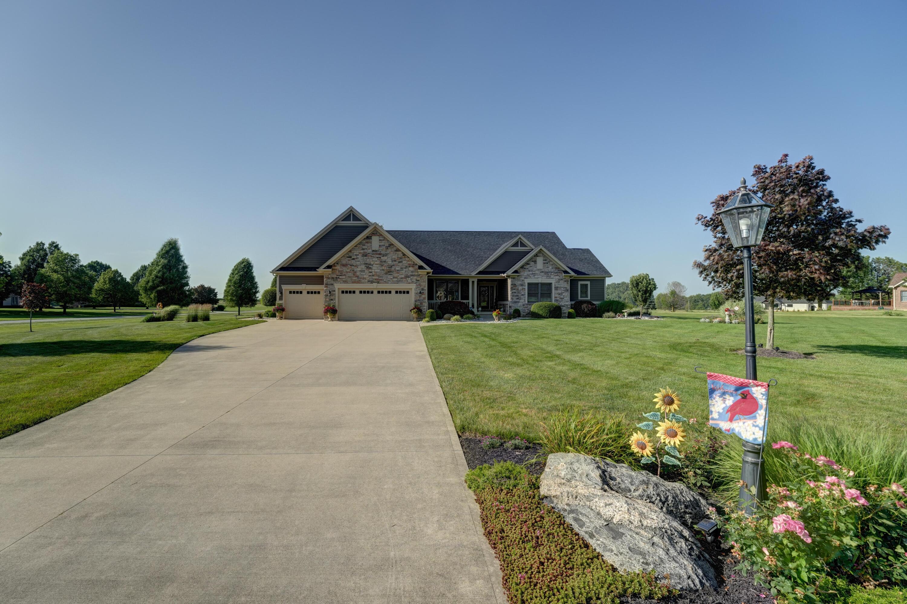 6414 Willow Lake Drive — photo