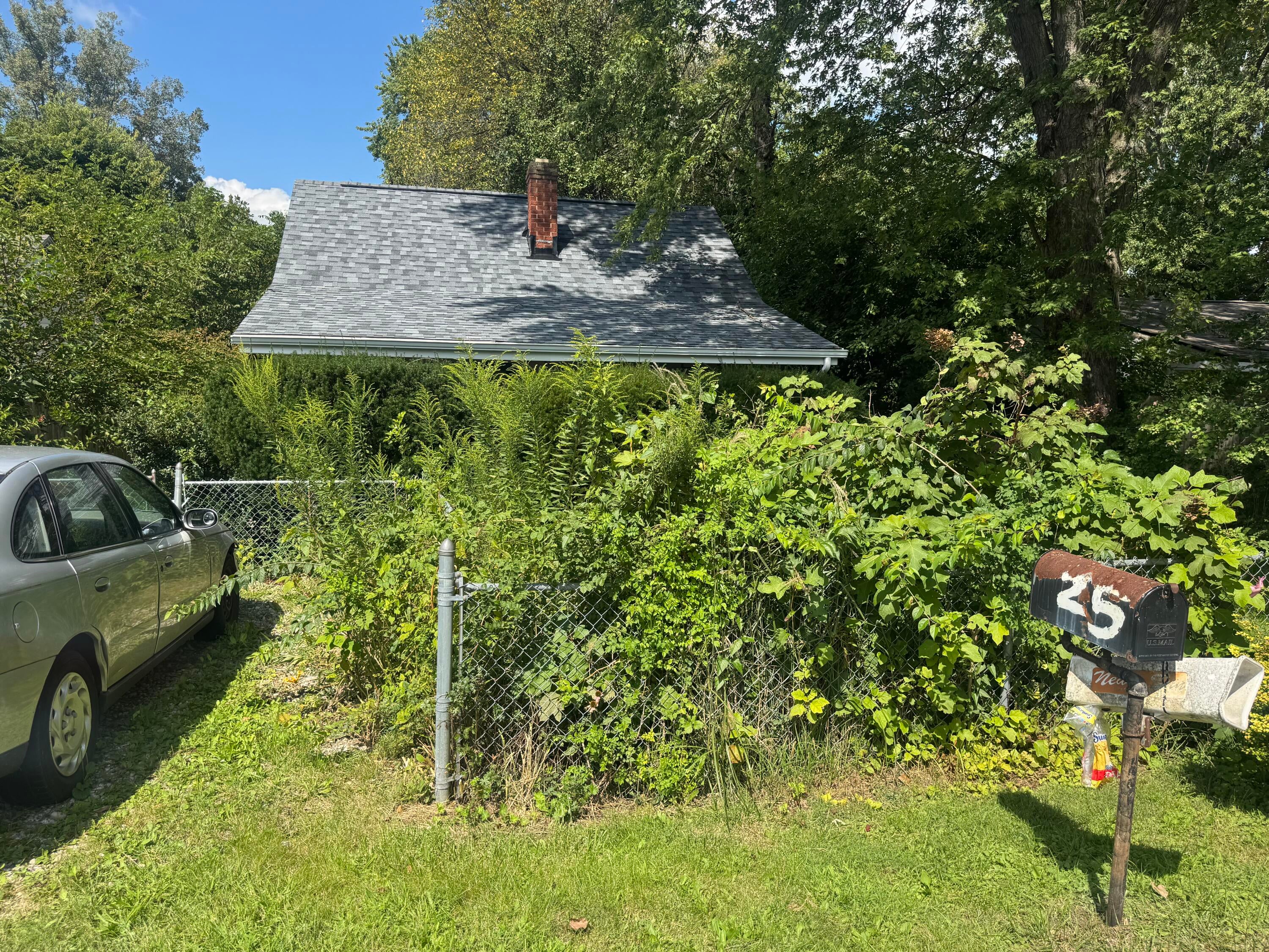 25 E Cedar Road — photo