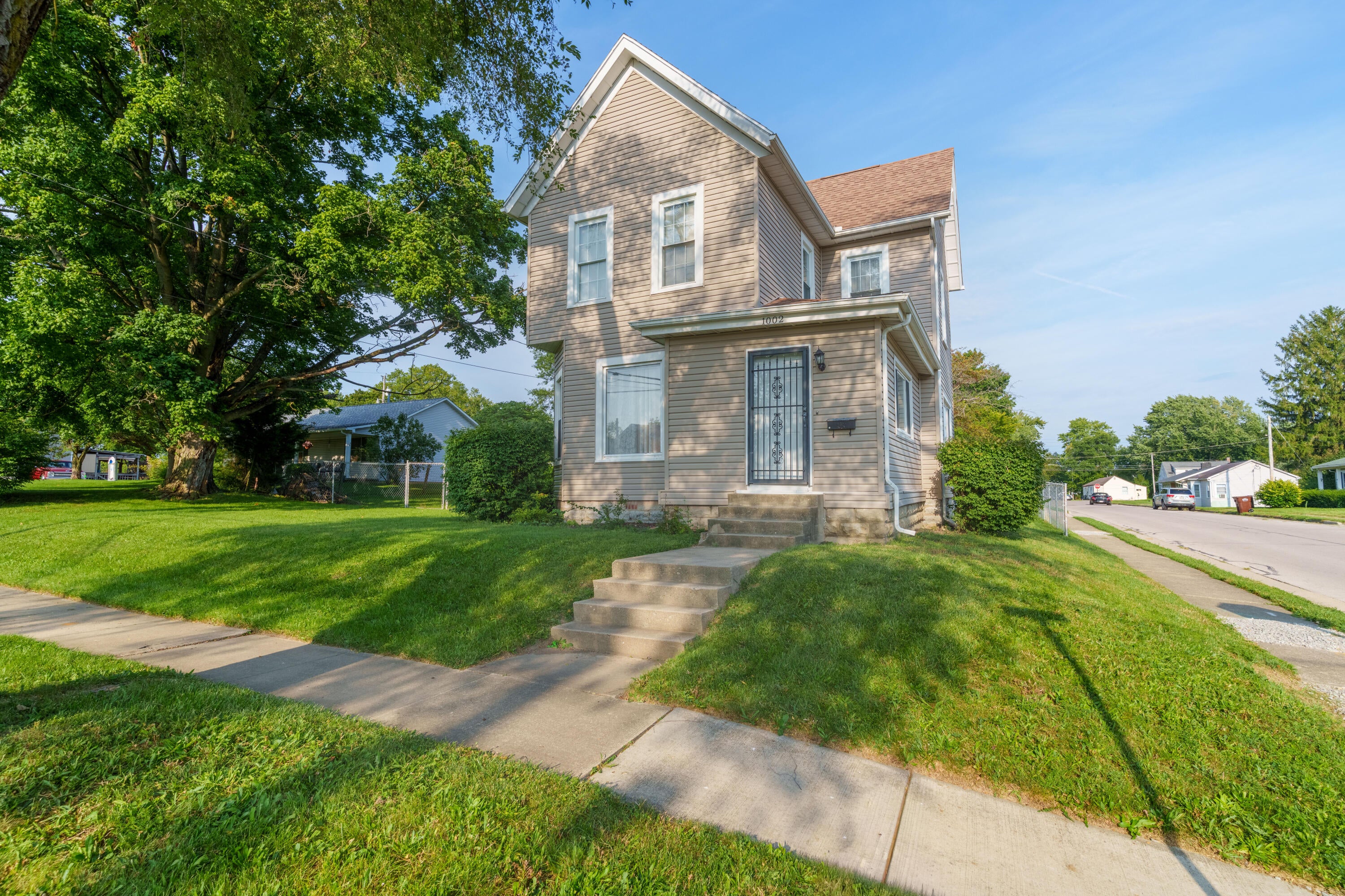 1002 N Main Avenue — photo