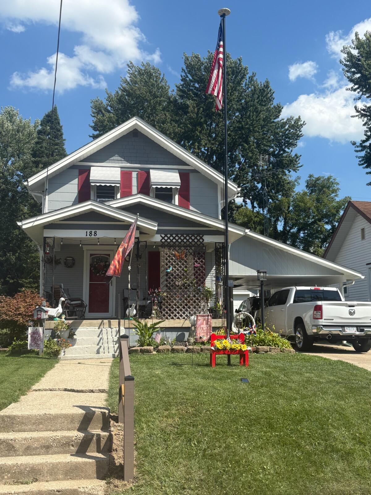 188 Willis Avenue — photo