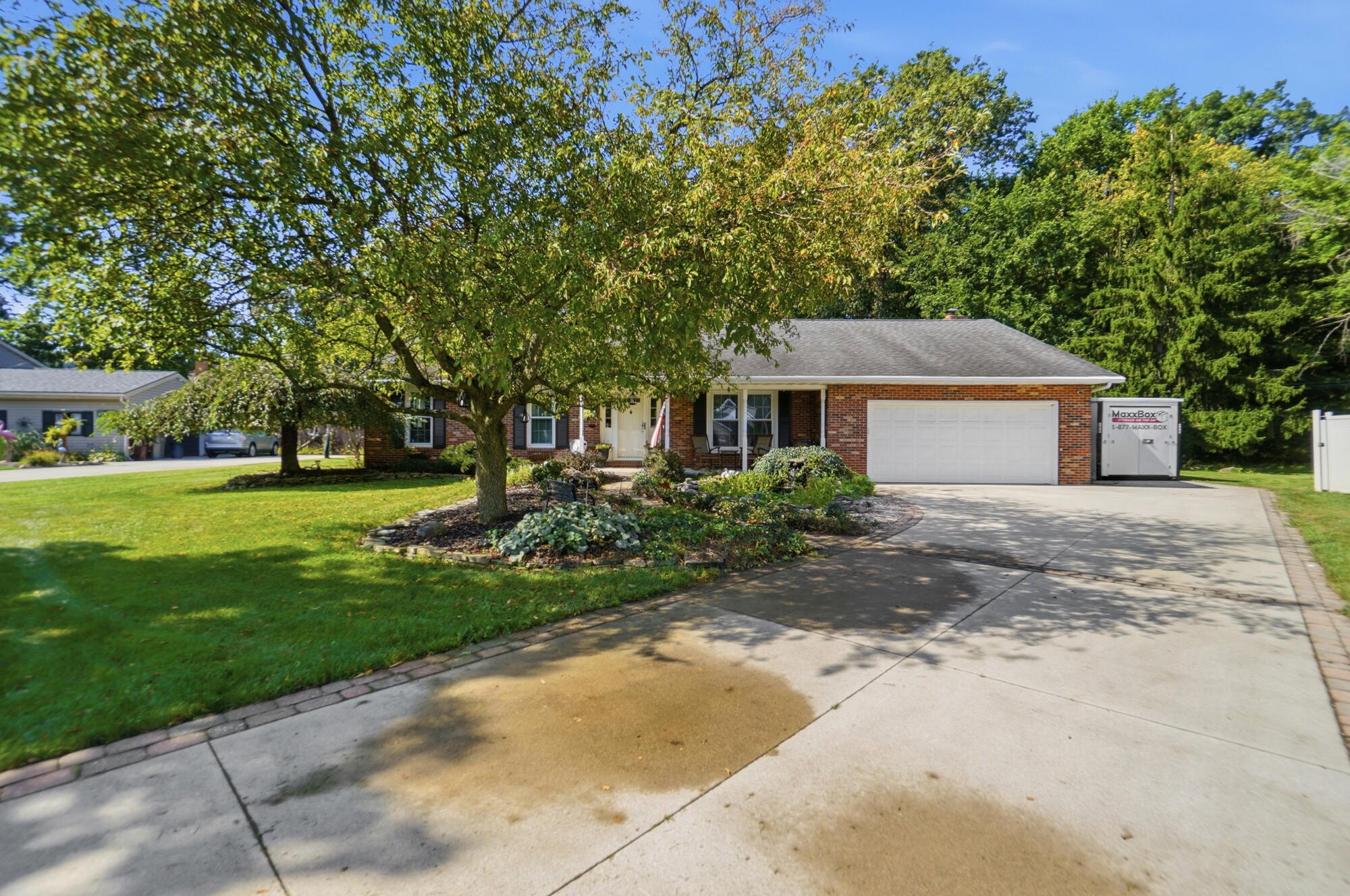 2507 Debbie Drive — photo