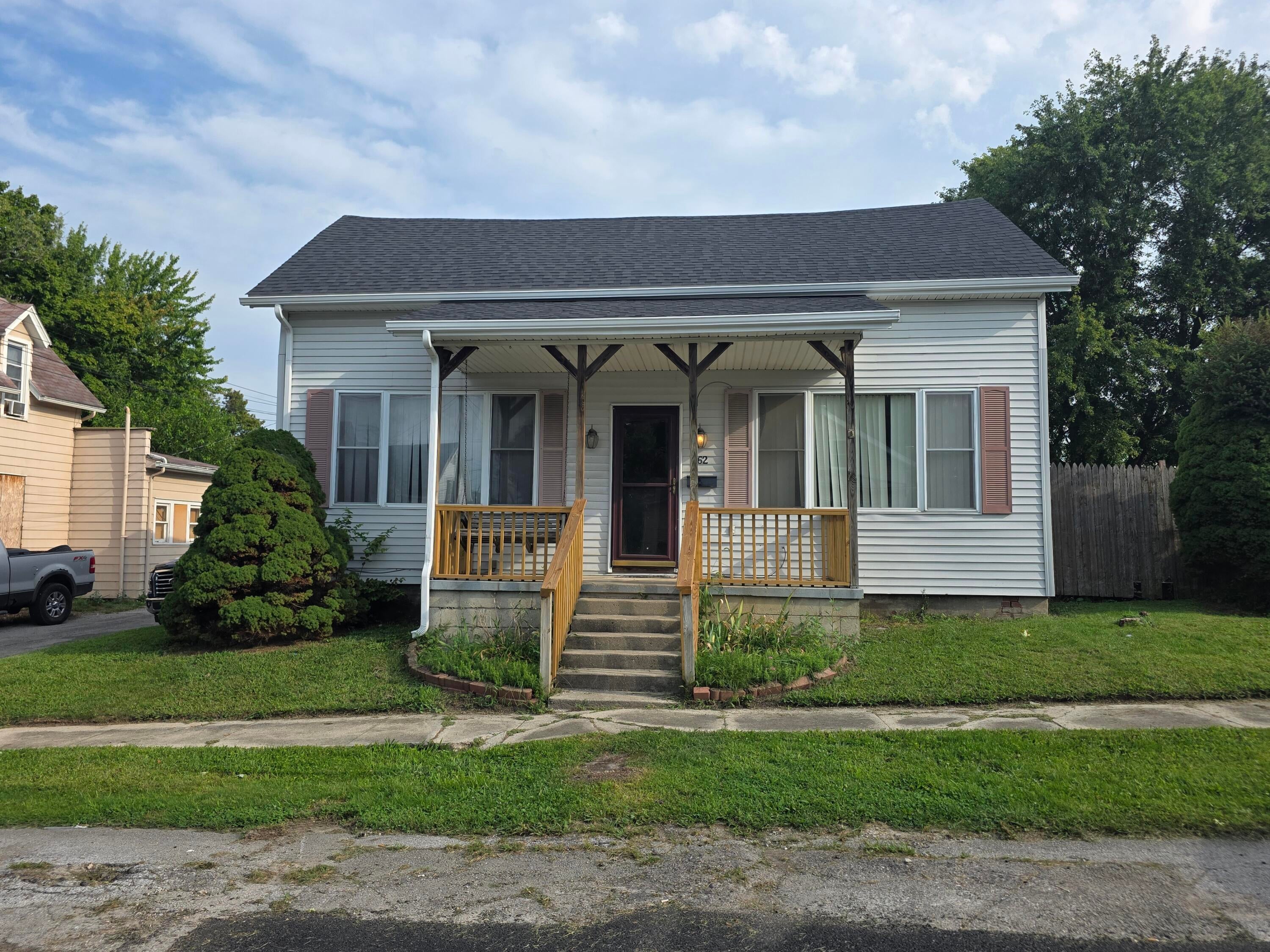 362 W Carrol Street — photo