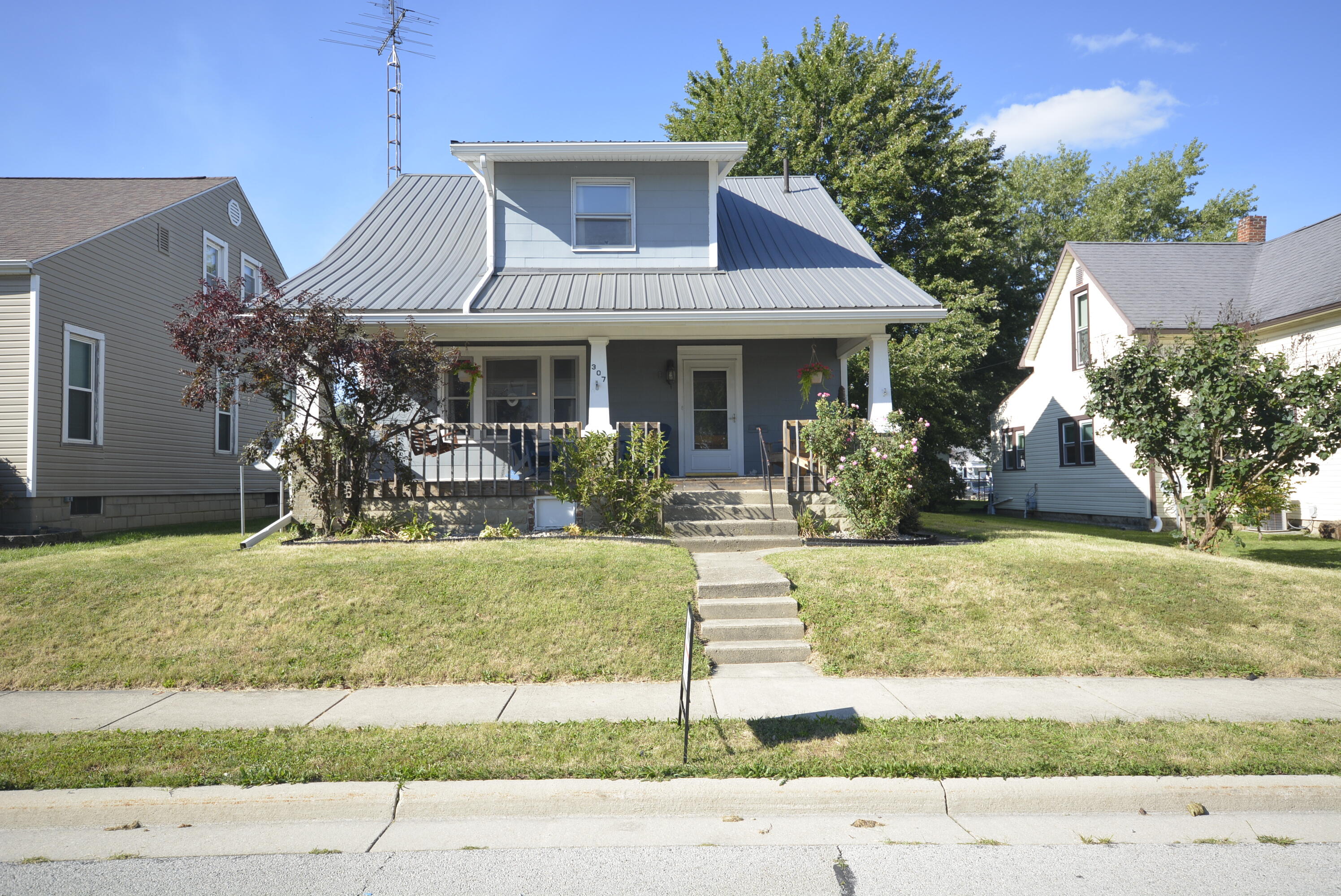 307 Touvelle Street — photo