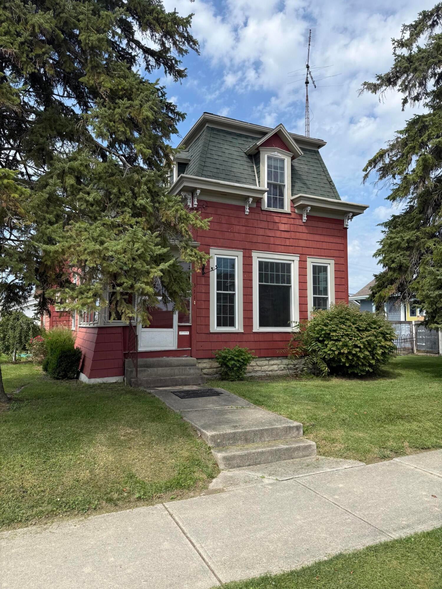 311 S Main Street — photo