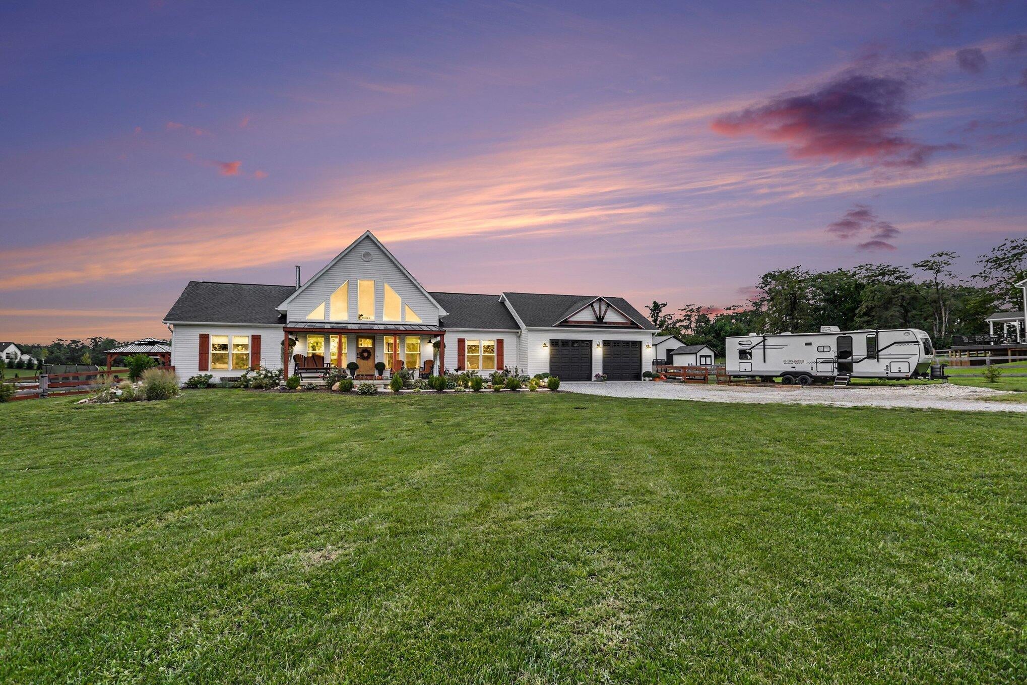 10239 Urbana Woodstock Pike — photo