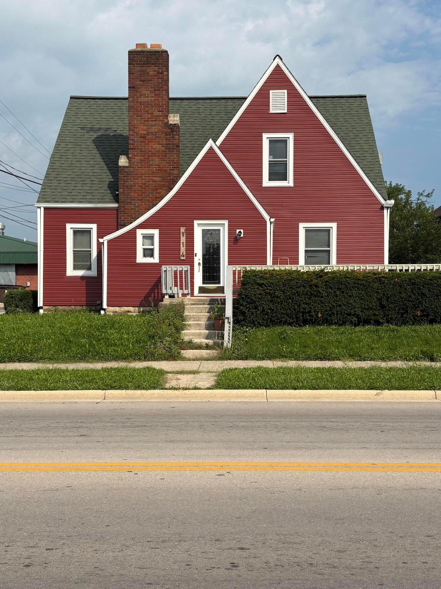 114 S Ash Street — photo