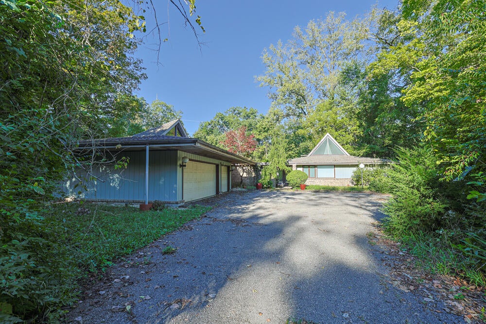 5445 Sherfield Drive — photo