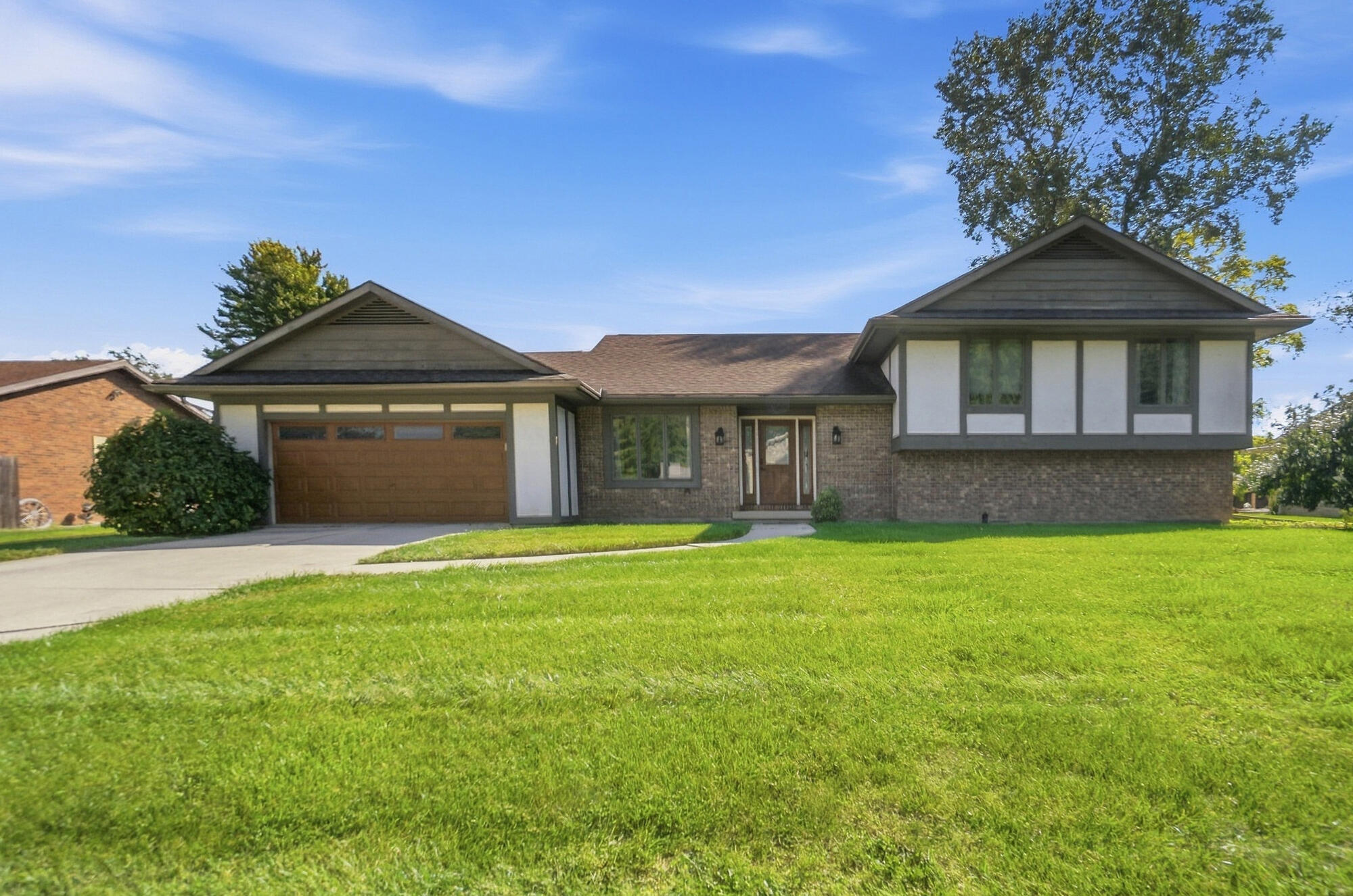 1444 Timberlane Drive — photo