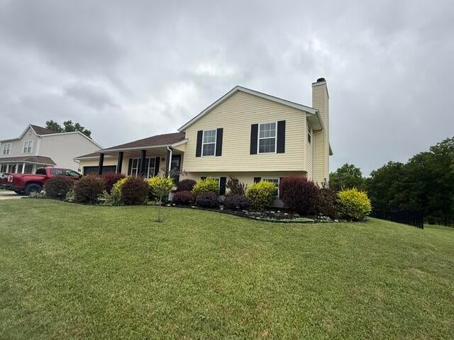 400 Highview Drive — photo