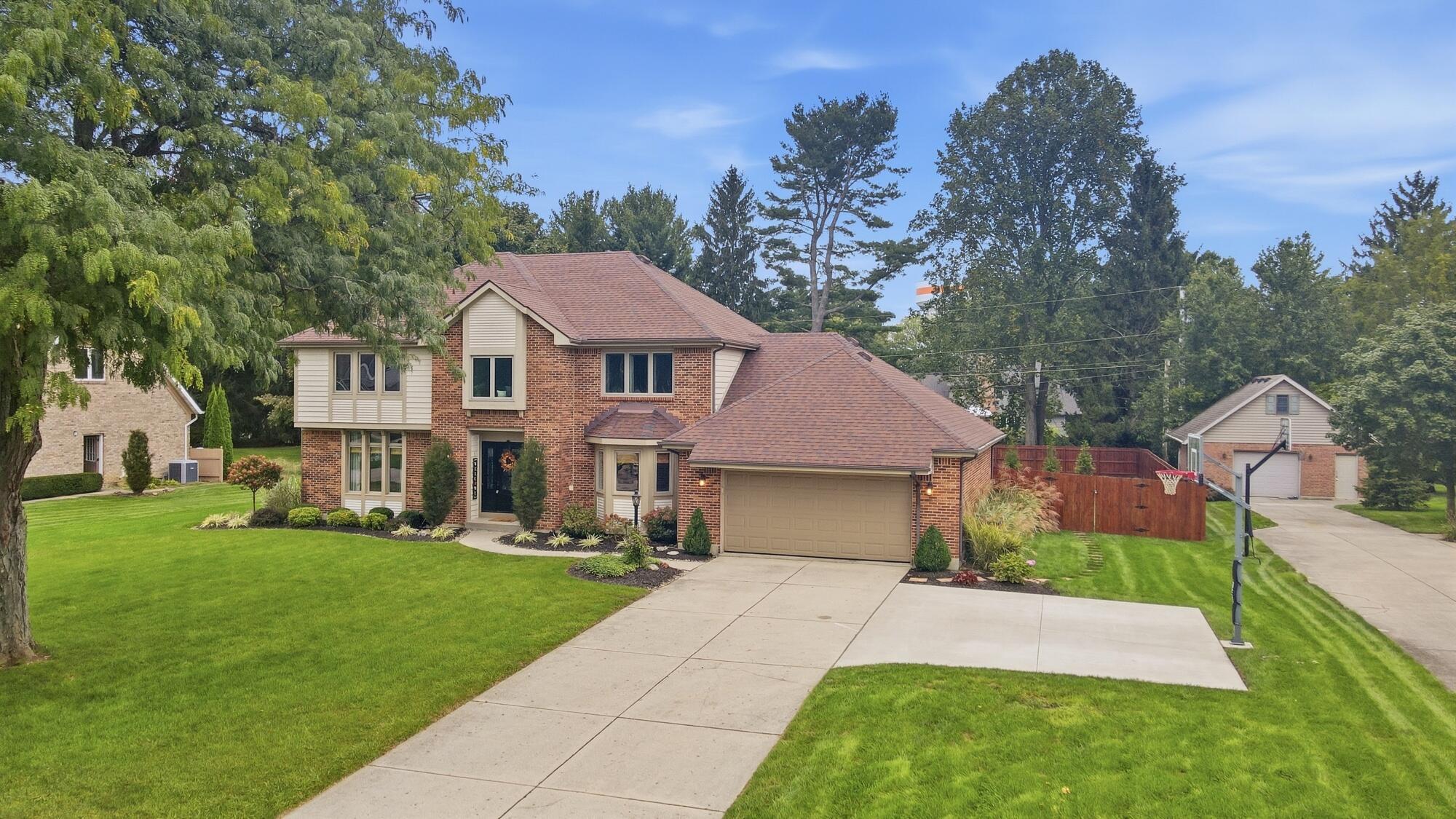2091 Canterbury Court — photo