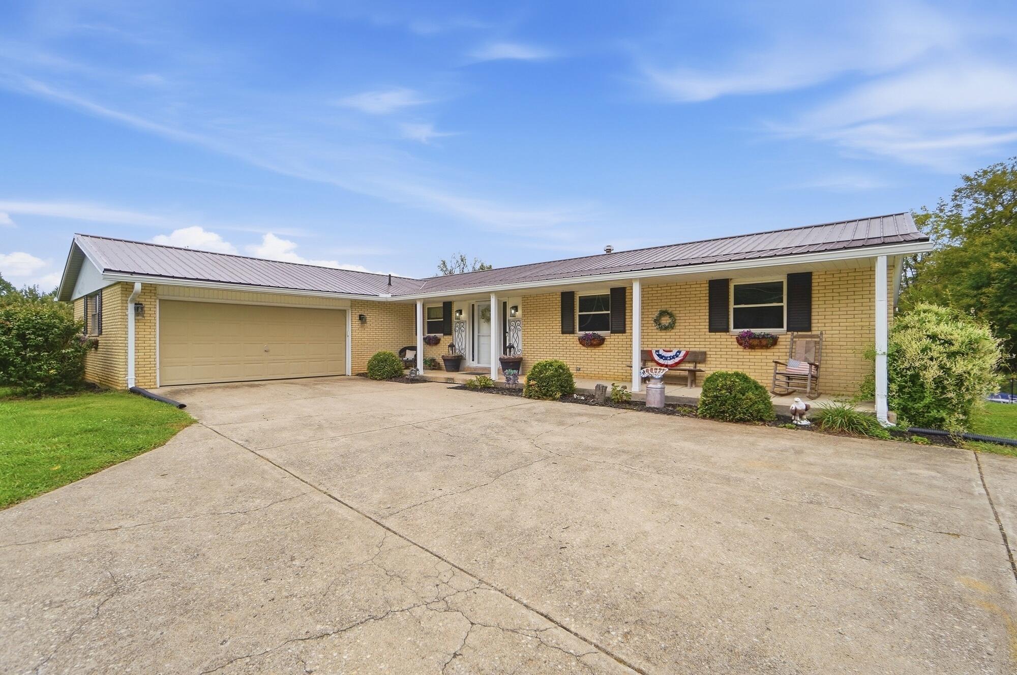 650 Sheffield Drive — photo