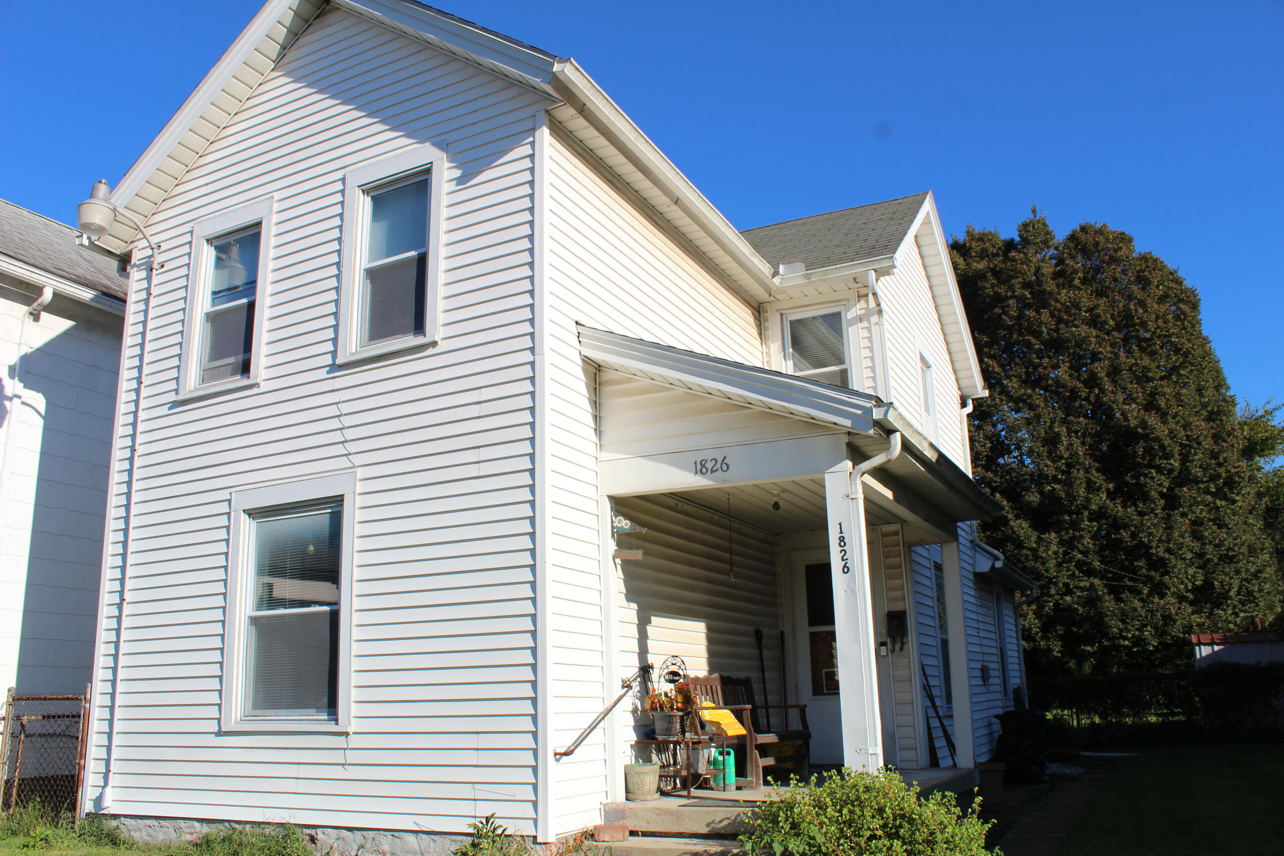 1826 Morgan Street — photo