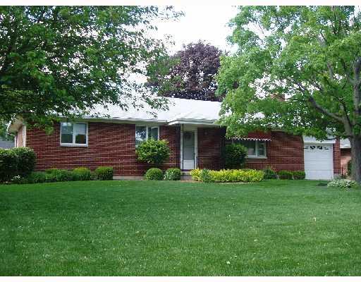 1326 Maplewood Drive — photo