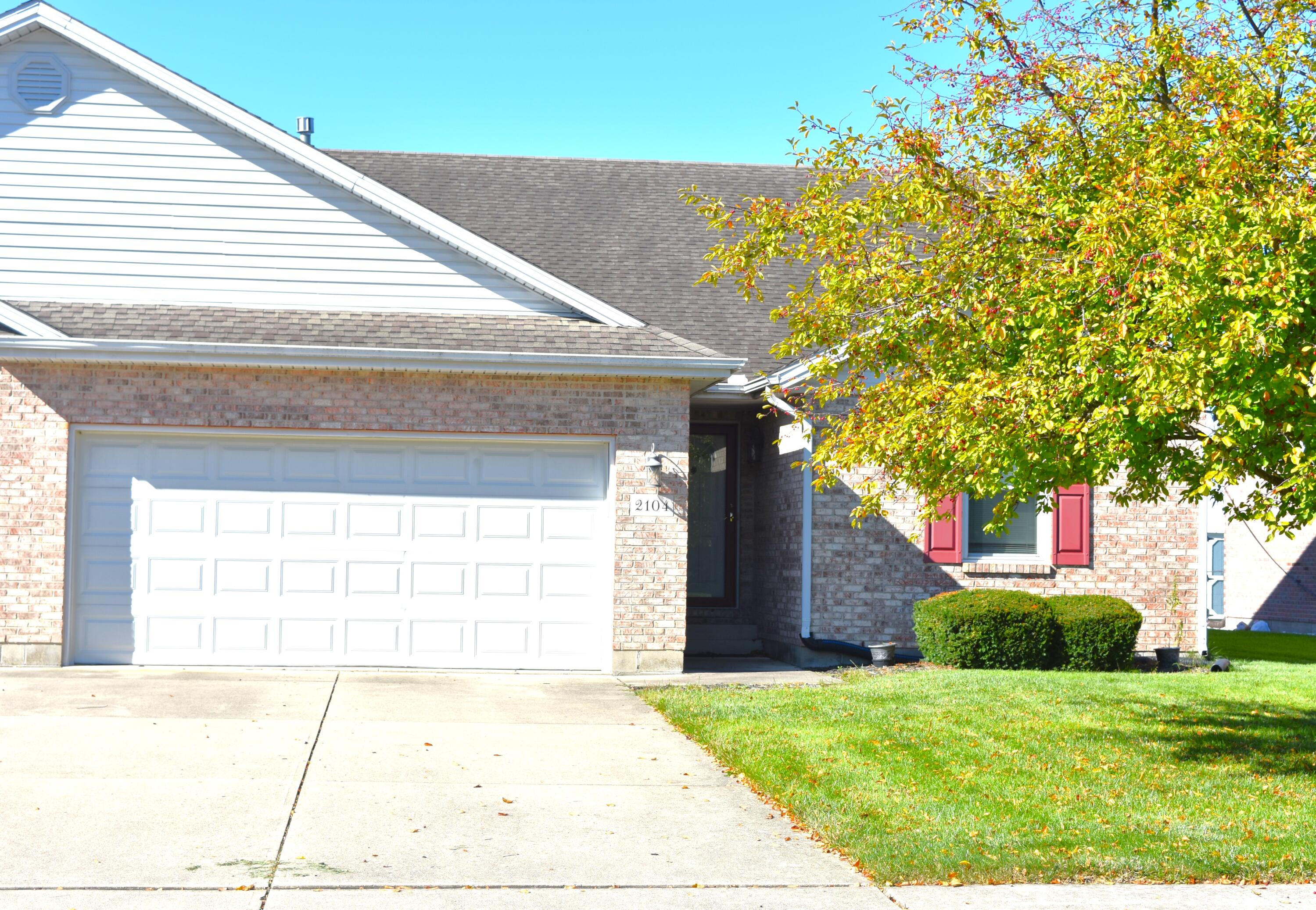 2104 Indian Ridge Drive — photo