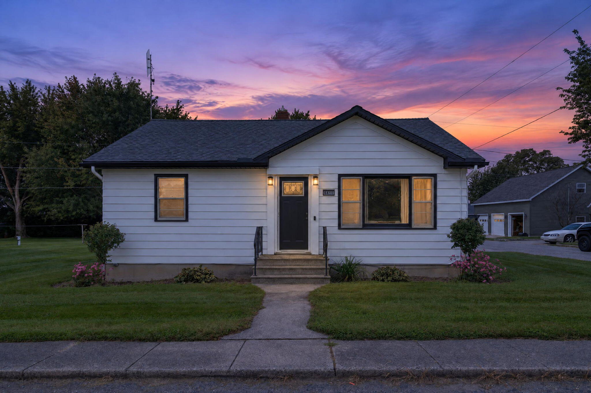 6410 N 400 W — photo