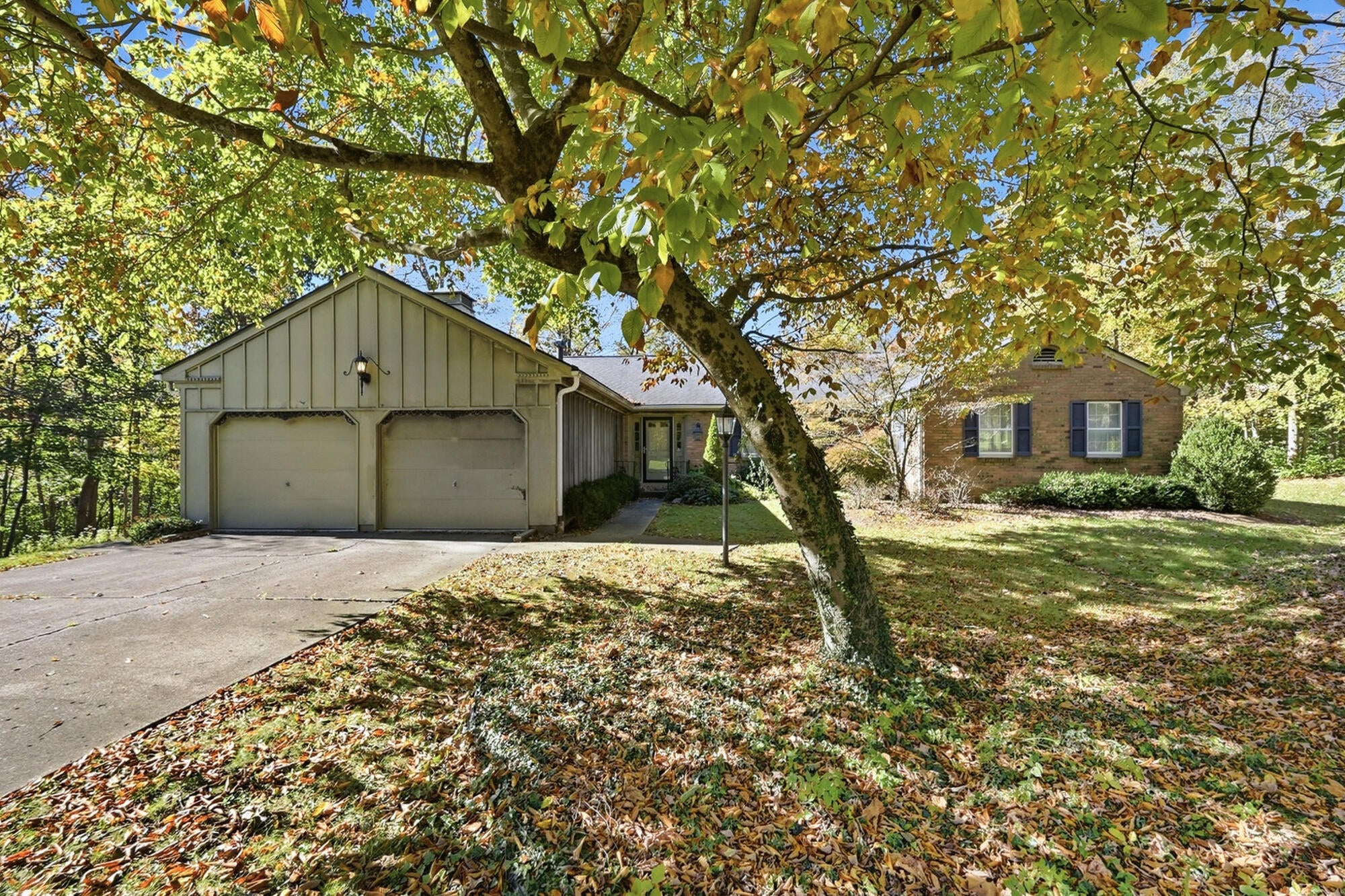 235 Oakridge Drive — photo