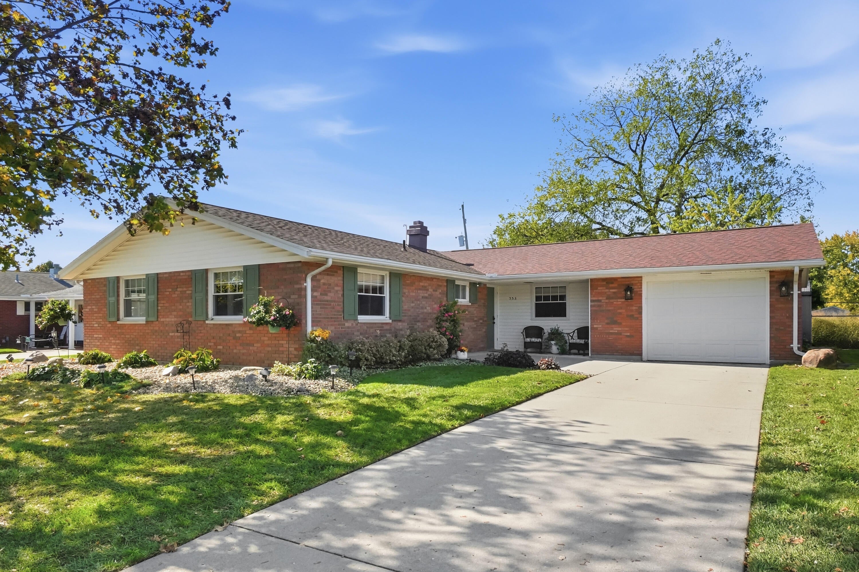 335 Geron Drive — photo