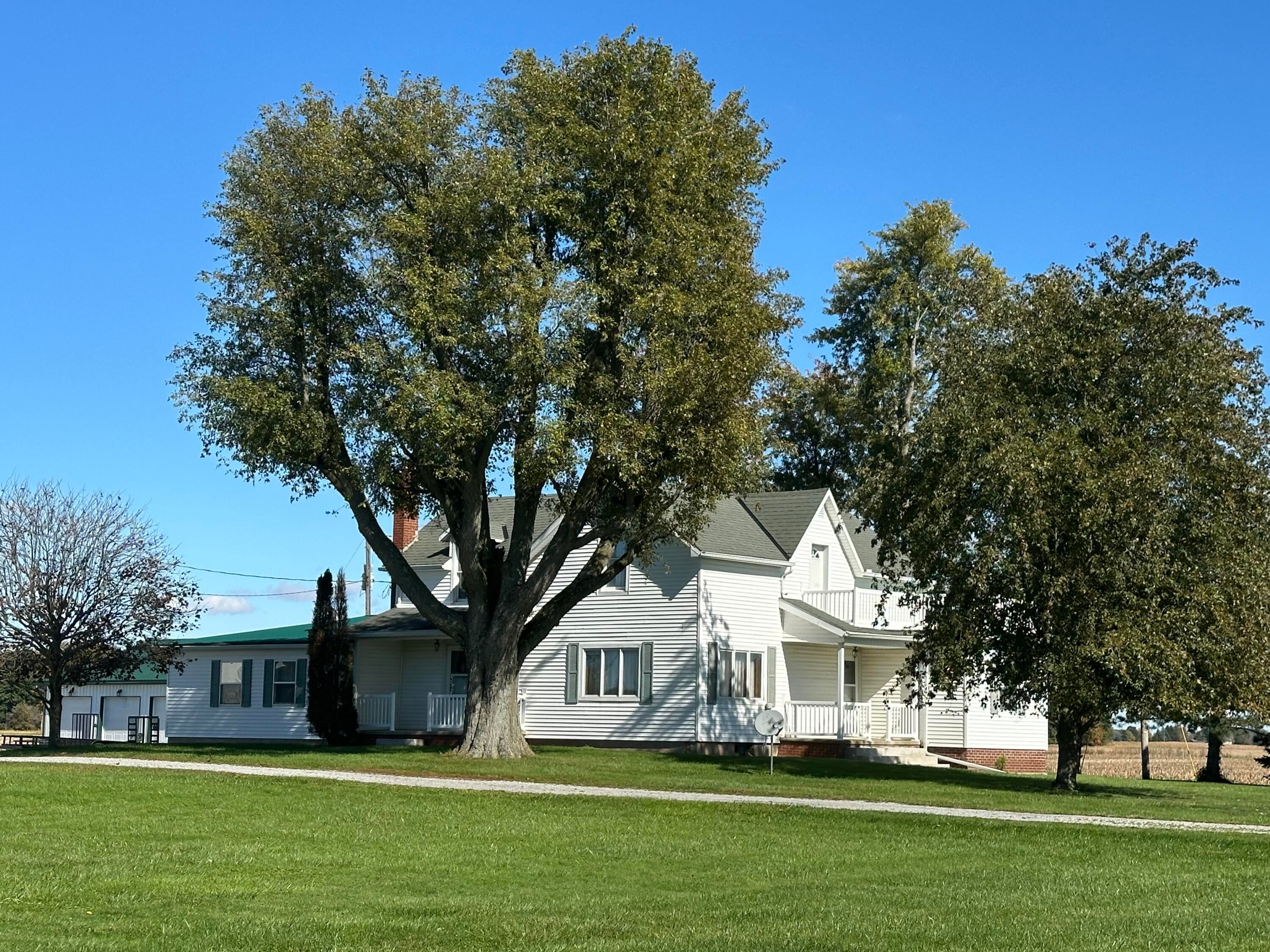 16741 Township Road 100 — photo