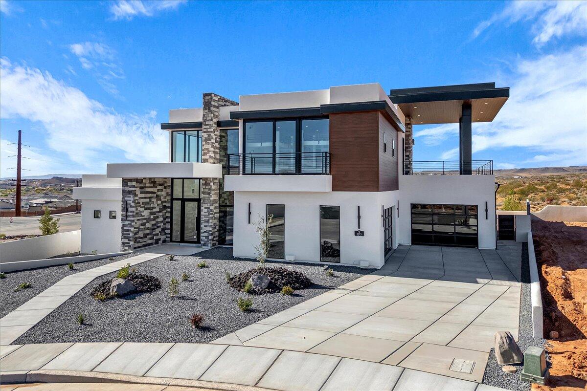1273 N Lozano Rd — photo