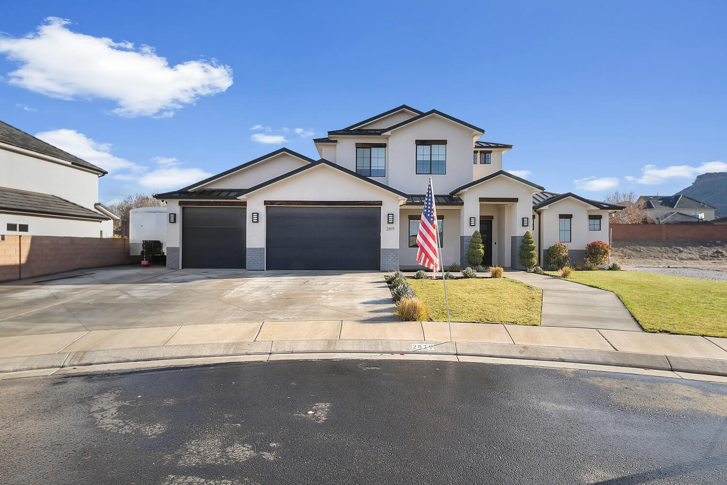 2819 E Briarwood Dr — photo