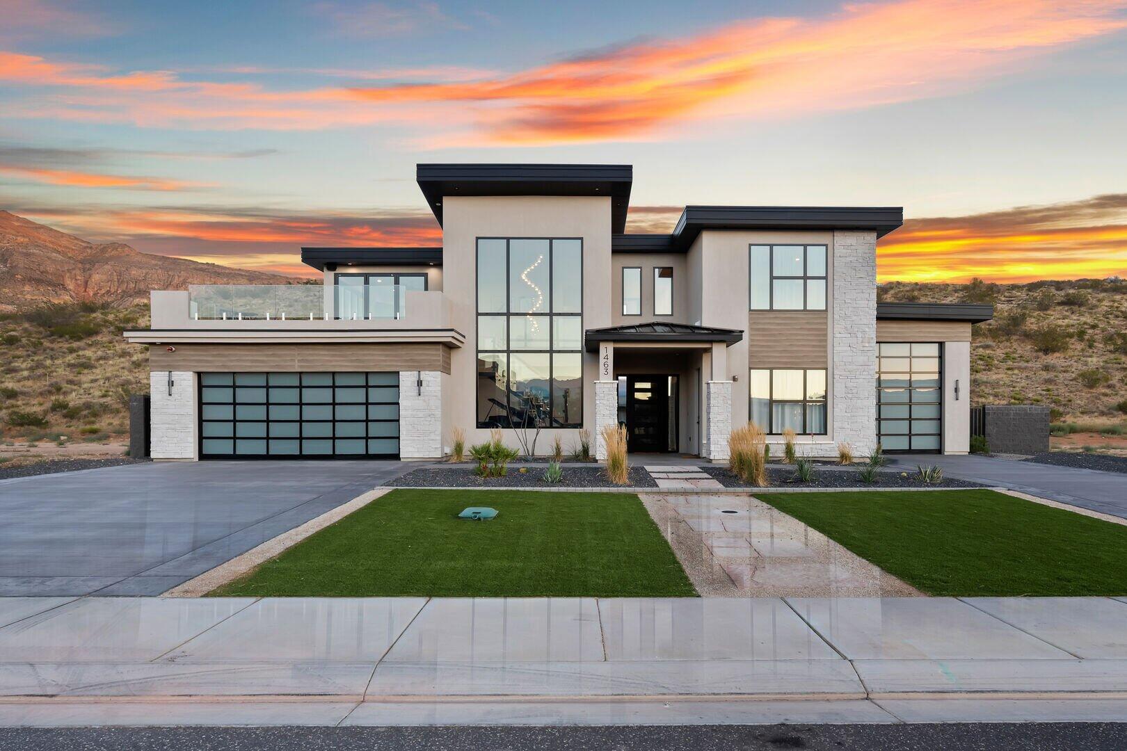 1463 W Torrey Pines Rd — photo