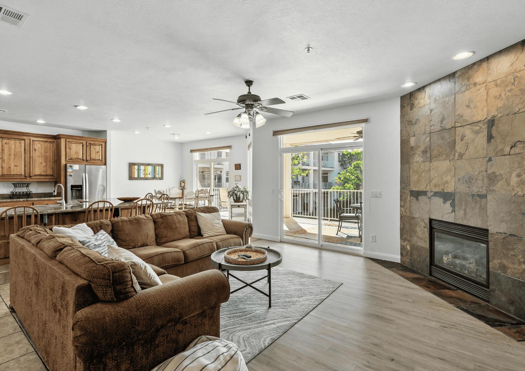 1845 W Canyon View #1806 — photo