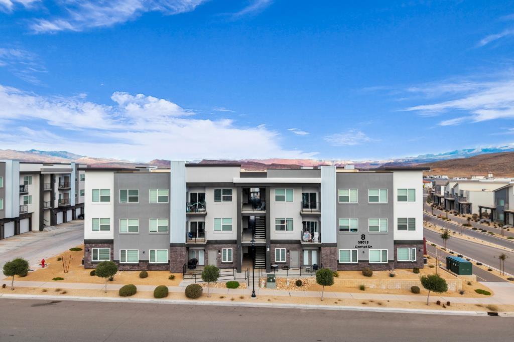 5801 S Garnet Dr #8102 — photo