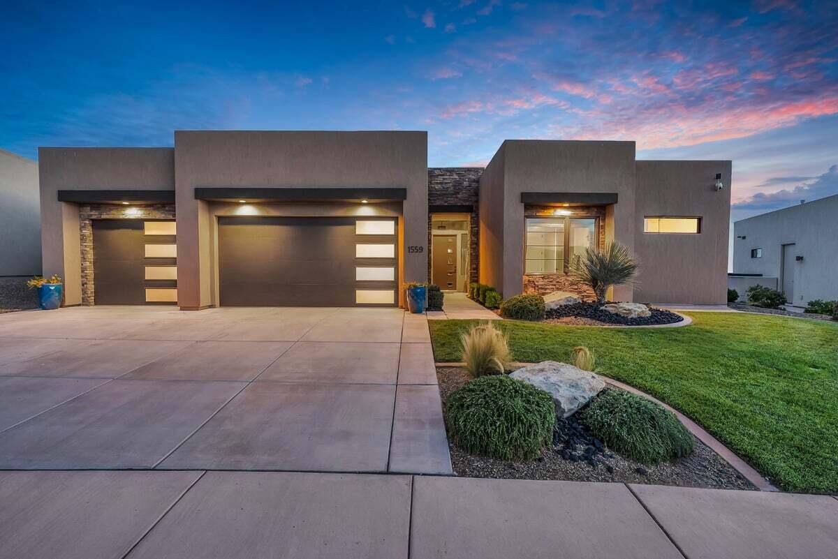 1559 W Firepit Knoll Dr — photo