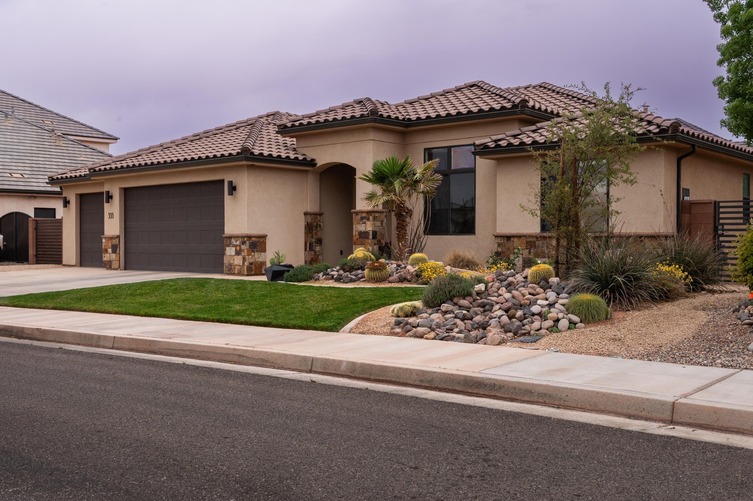 355 Treasure Valley Rd, Washington, UT 84780 — photo 3