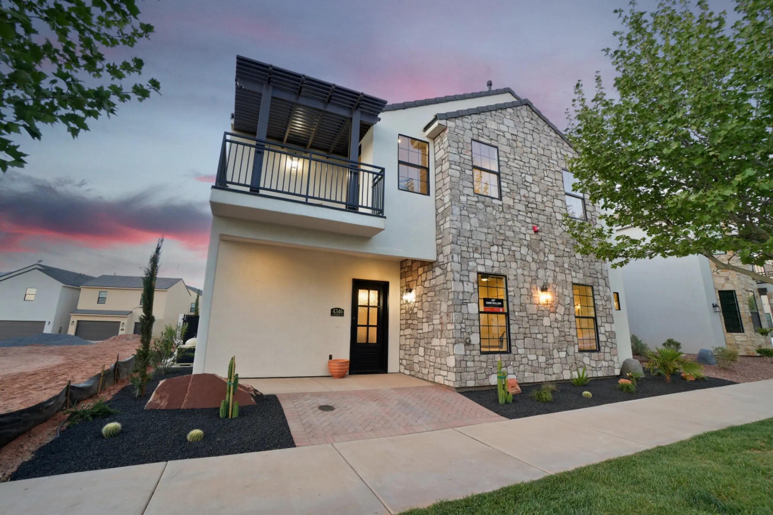 4346 W Canterbury Rd — photo