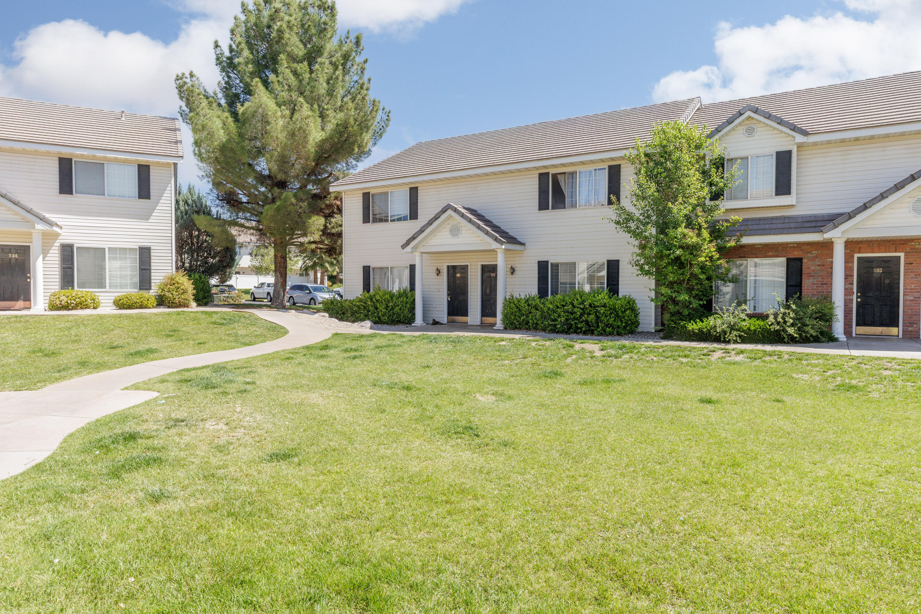 Home in St George, UT 84770 — photo 3