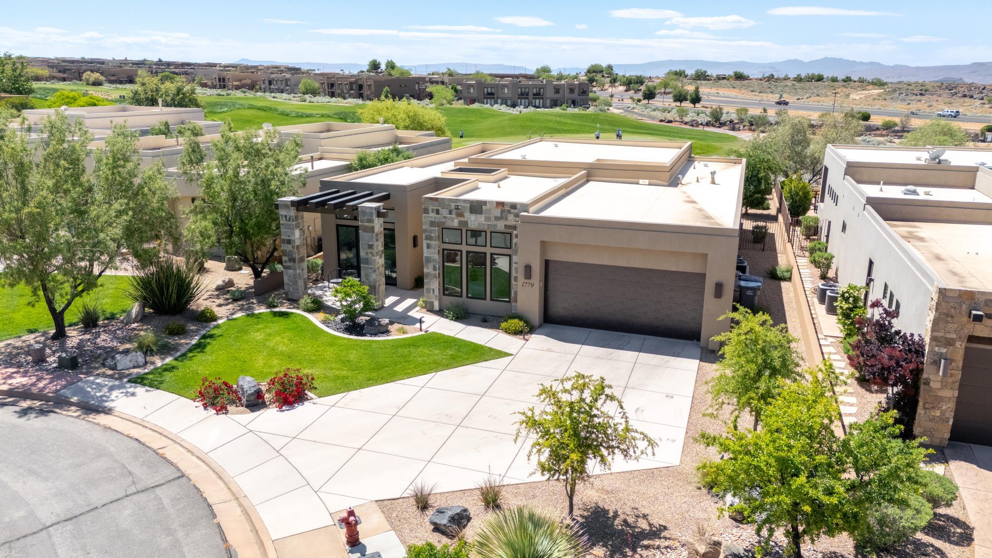 1779 W Red Cloud Dr — photo