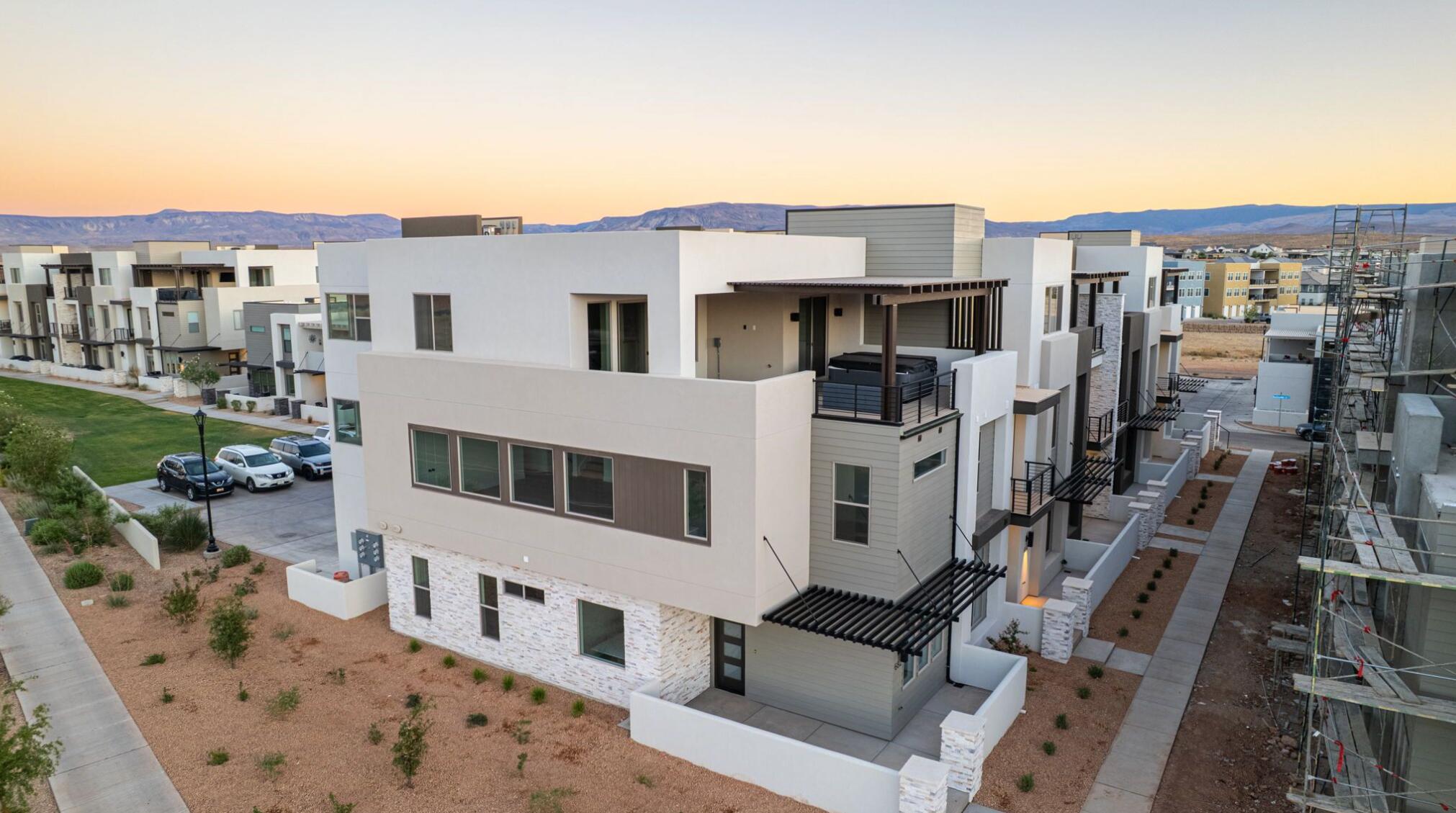 684 W High Tide Place 131 — photo