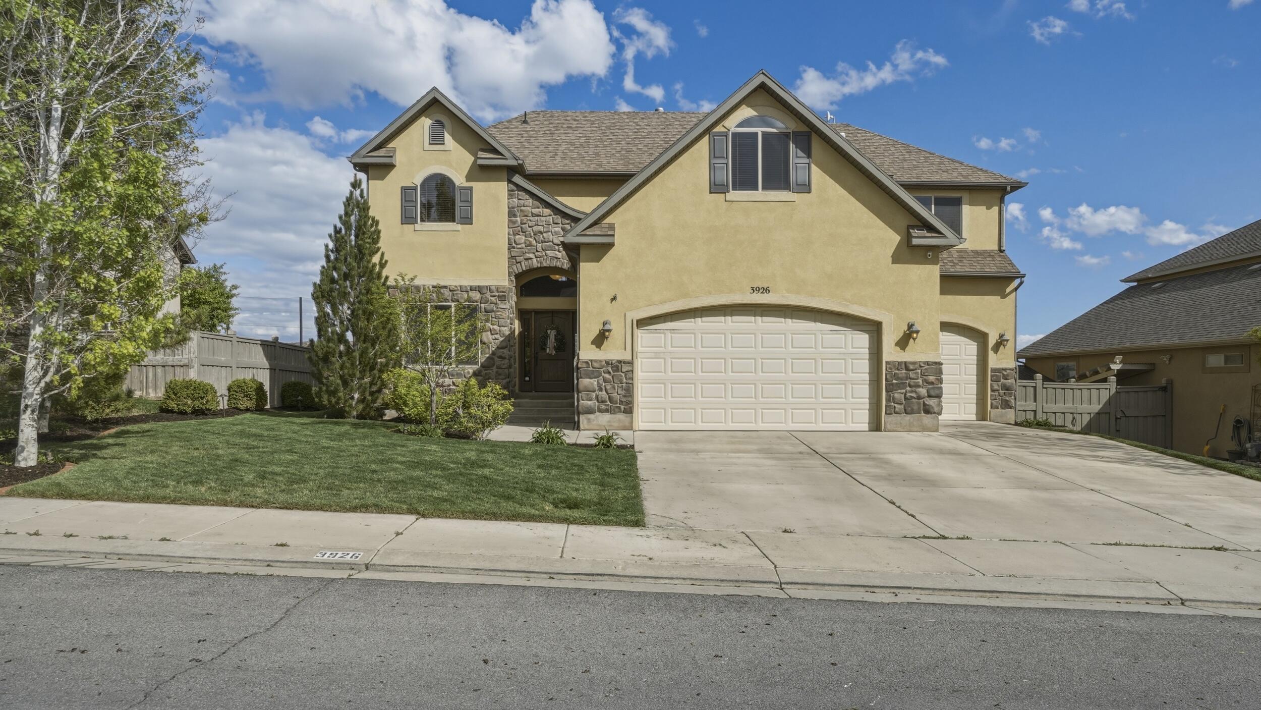 3926 E Barton Creek Dr, Eagle Mountain, UT 84005 — photo 2