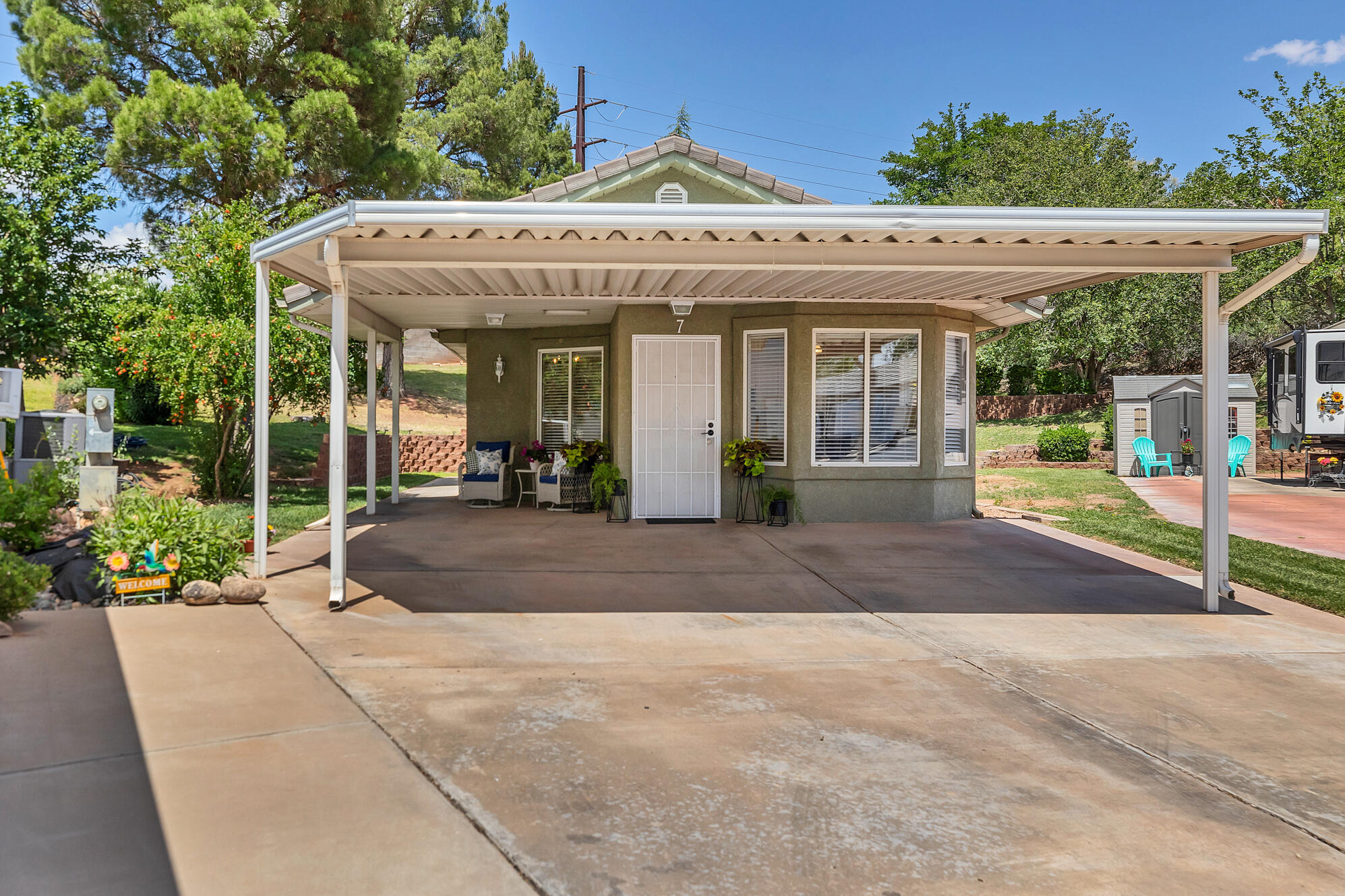 2990 E Riverside Dr 7 — photo