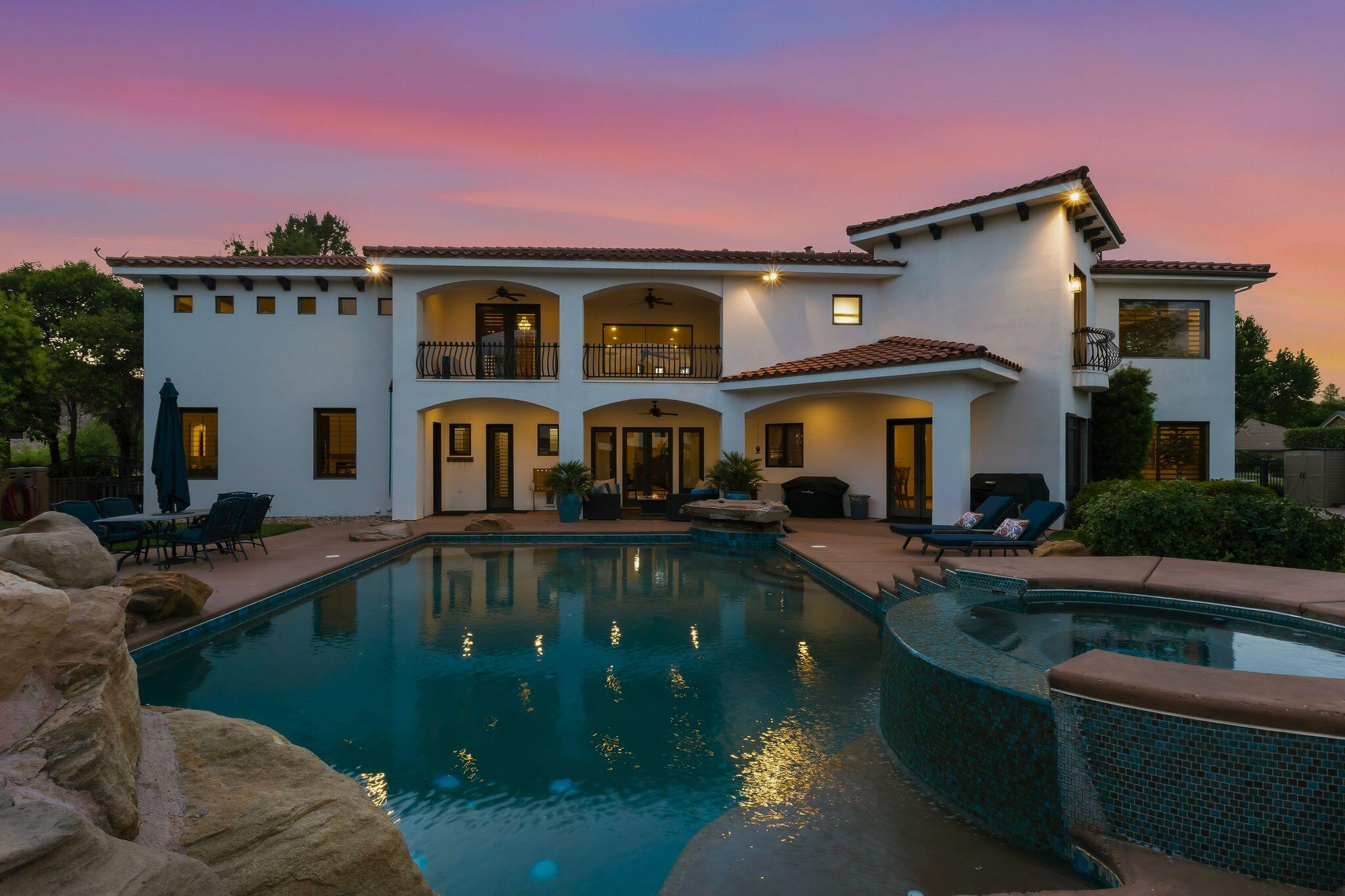 455 Michael Cir — photo