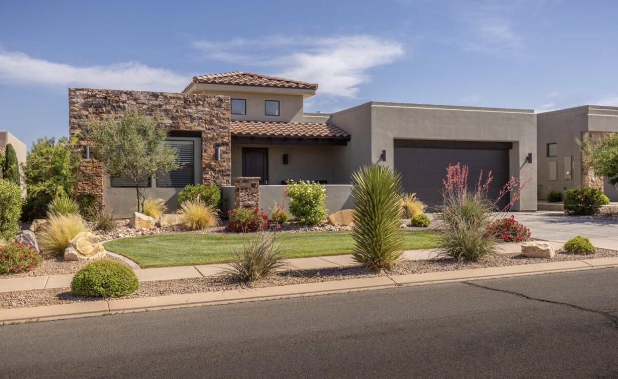 1504 W Shinnecock Dr — photo